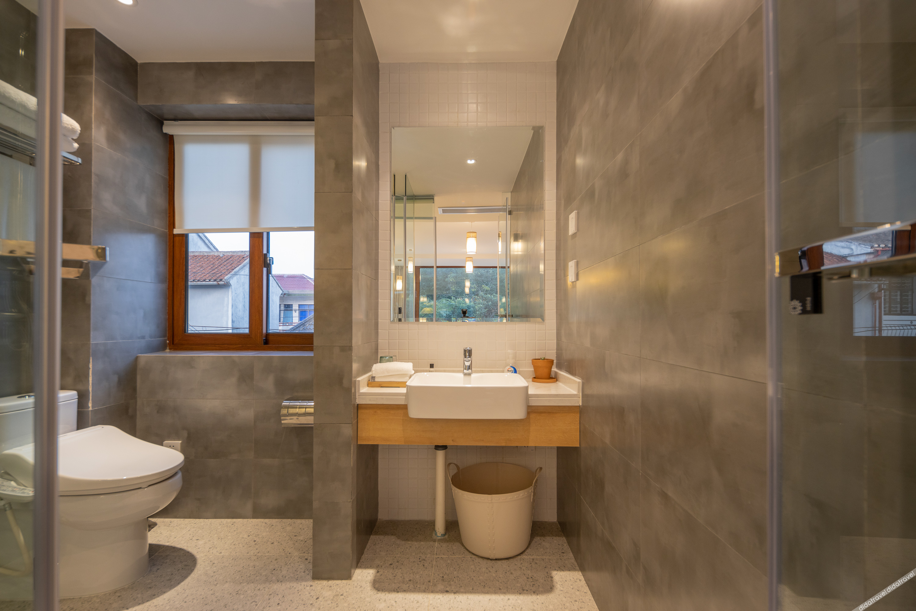 Floral Hotel· Shanghai Jiuxiang hotel (Chongming Forest Park store) 0*