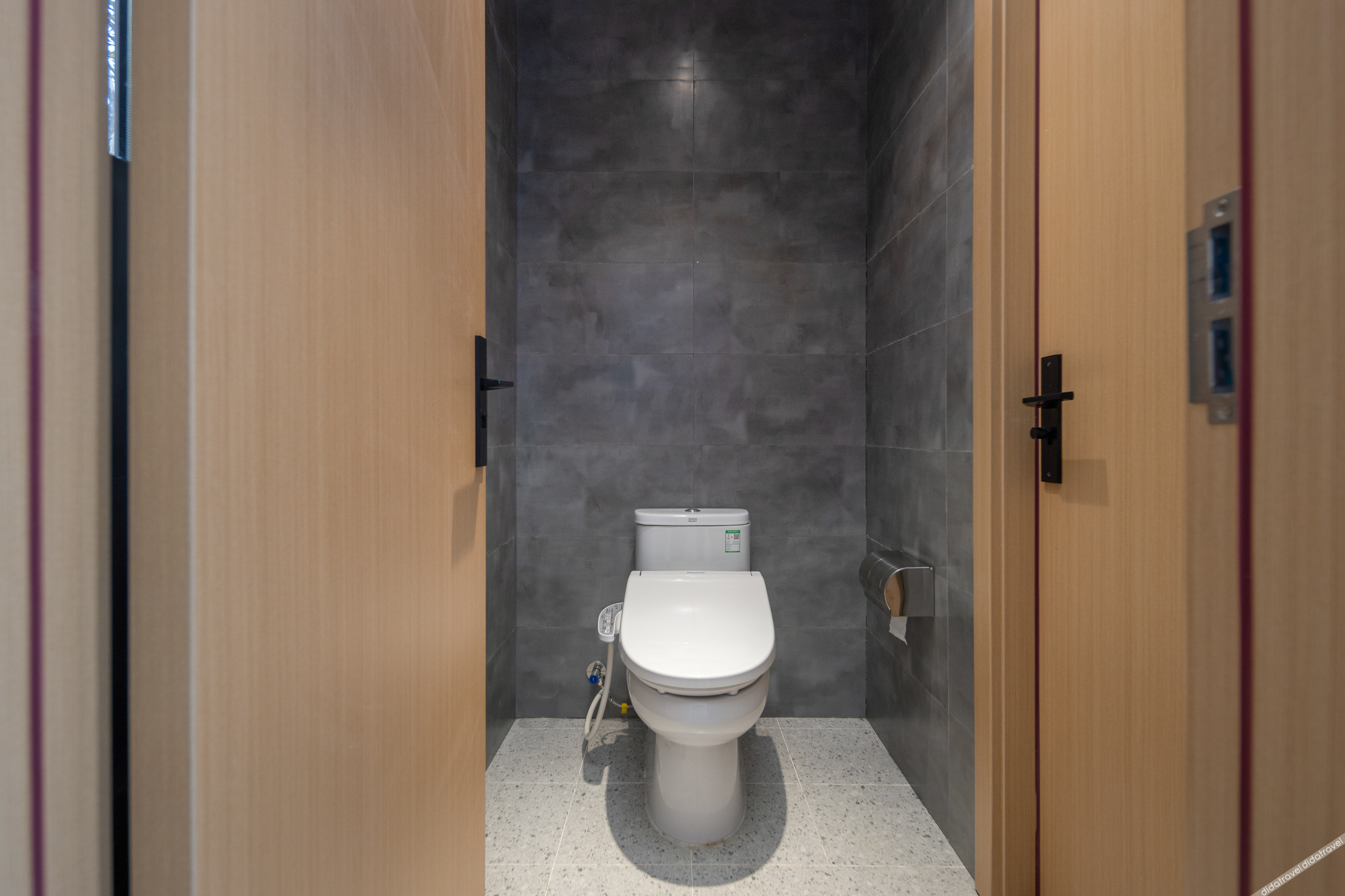 Floral Hotel· Shanghai Jiuxiang hotel (Chongming Forest Park store) 0*