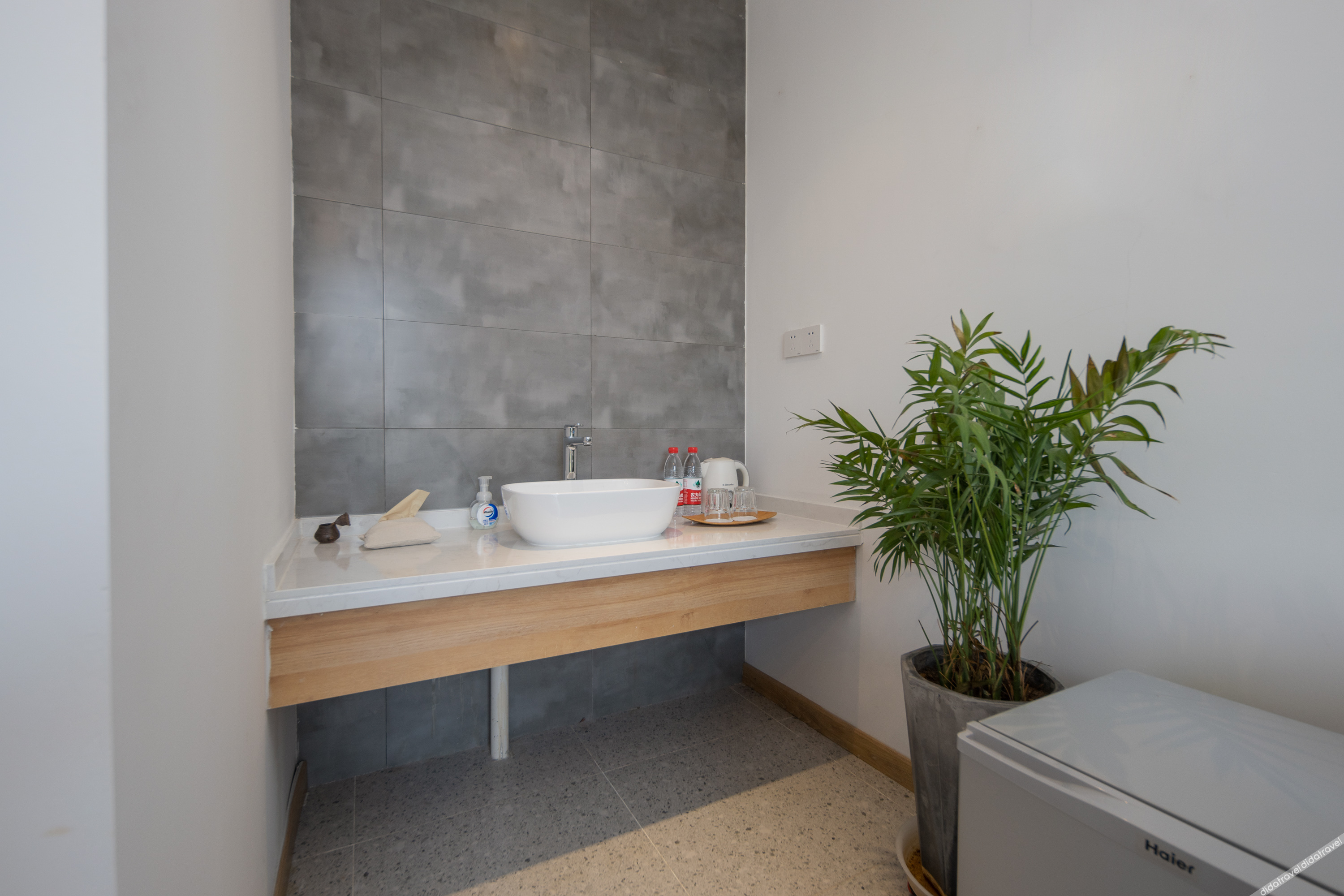 Floral Hotel· Shanghai Jiuxiang hotel (Chongming Forest Park store) 0*