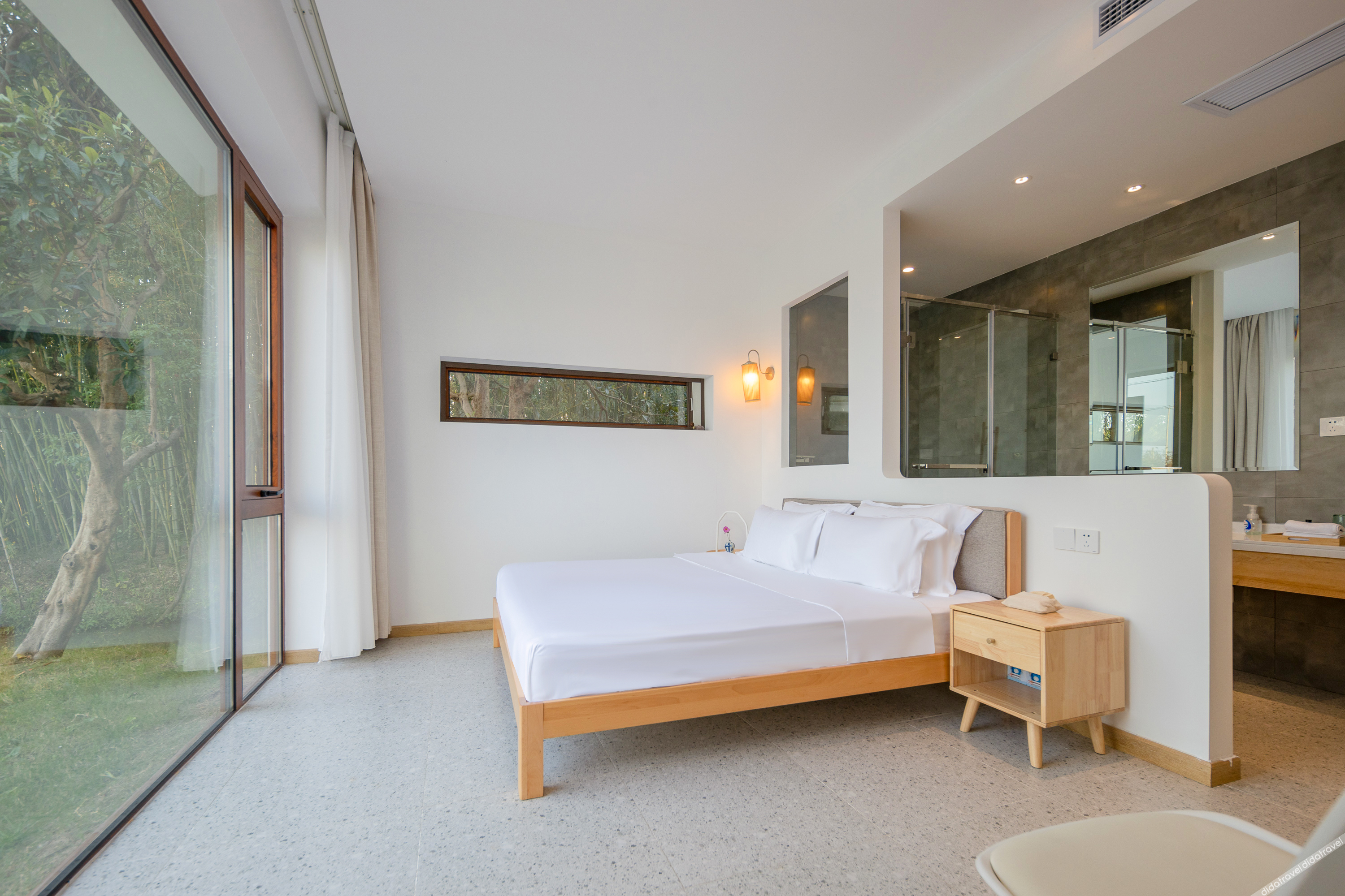 Floral Hotel· Shanghai Jiuxiang hotel (Chongming Forest Park store) 0*
