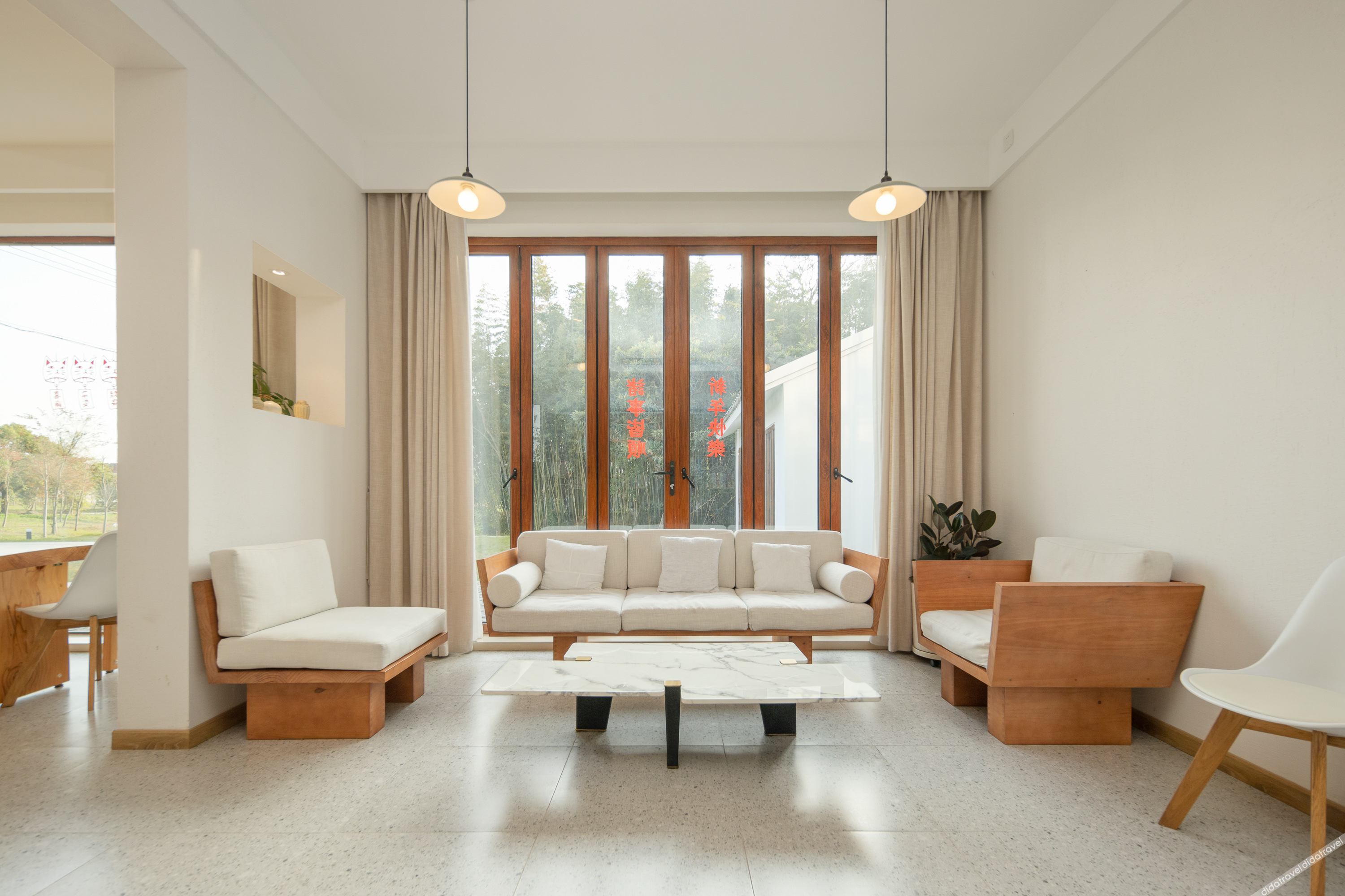 Floral Hotel· Shanghai Jiuxiang hotel (Chongming Forest Park store) 0*