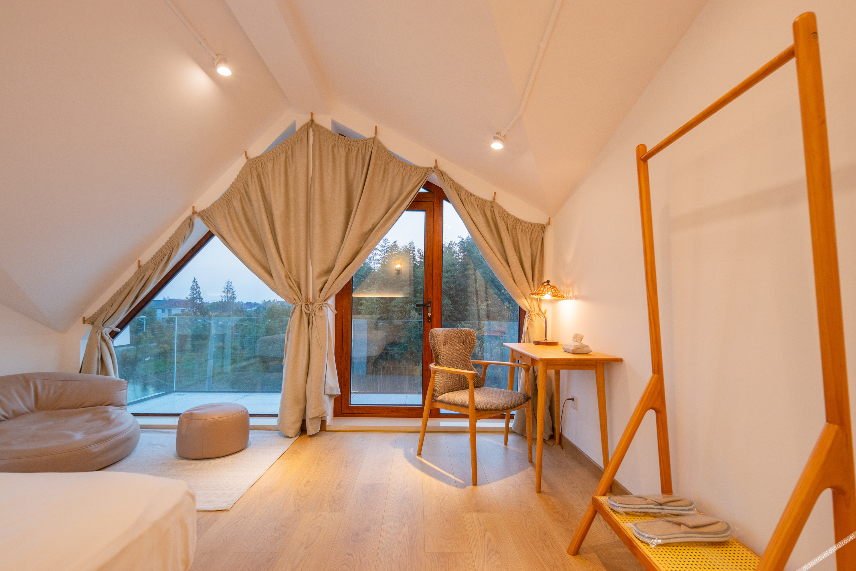 Floral Hotel· Shanghai Jiuxiang hotel (Chongming Forest Park store) 0*