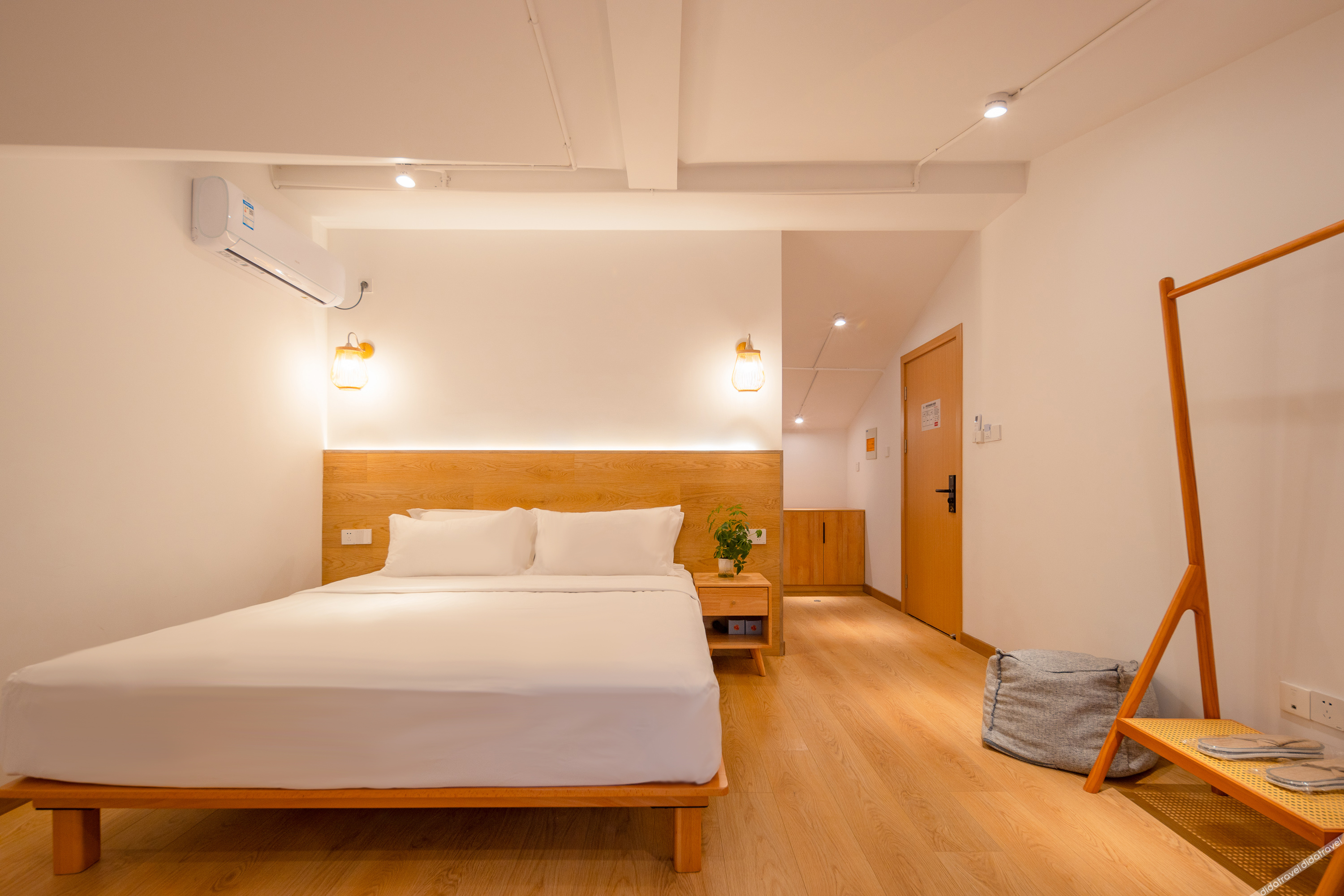 Floral Hotel· Shanghai Jiuxiang hotel (Chongming Forest Park store) 0*