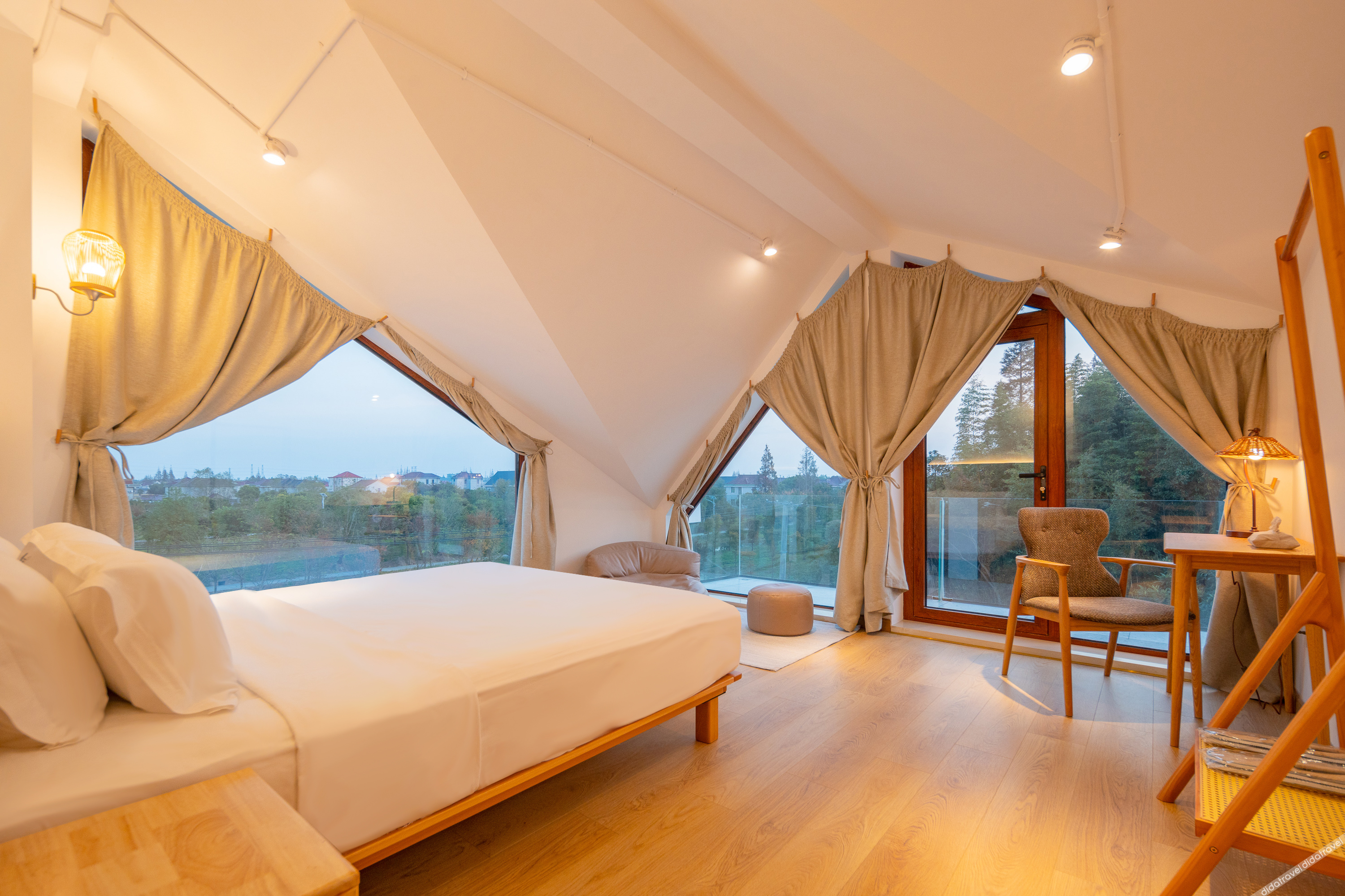Floral Hotel· Shanghai Jiuxiang hotel (Chongming Forest Park store) 0*