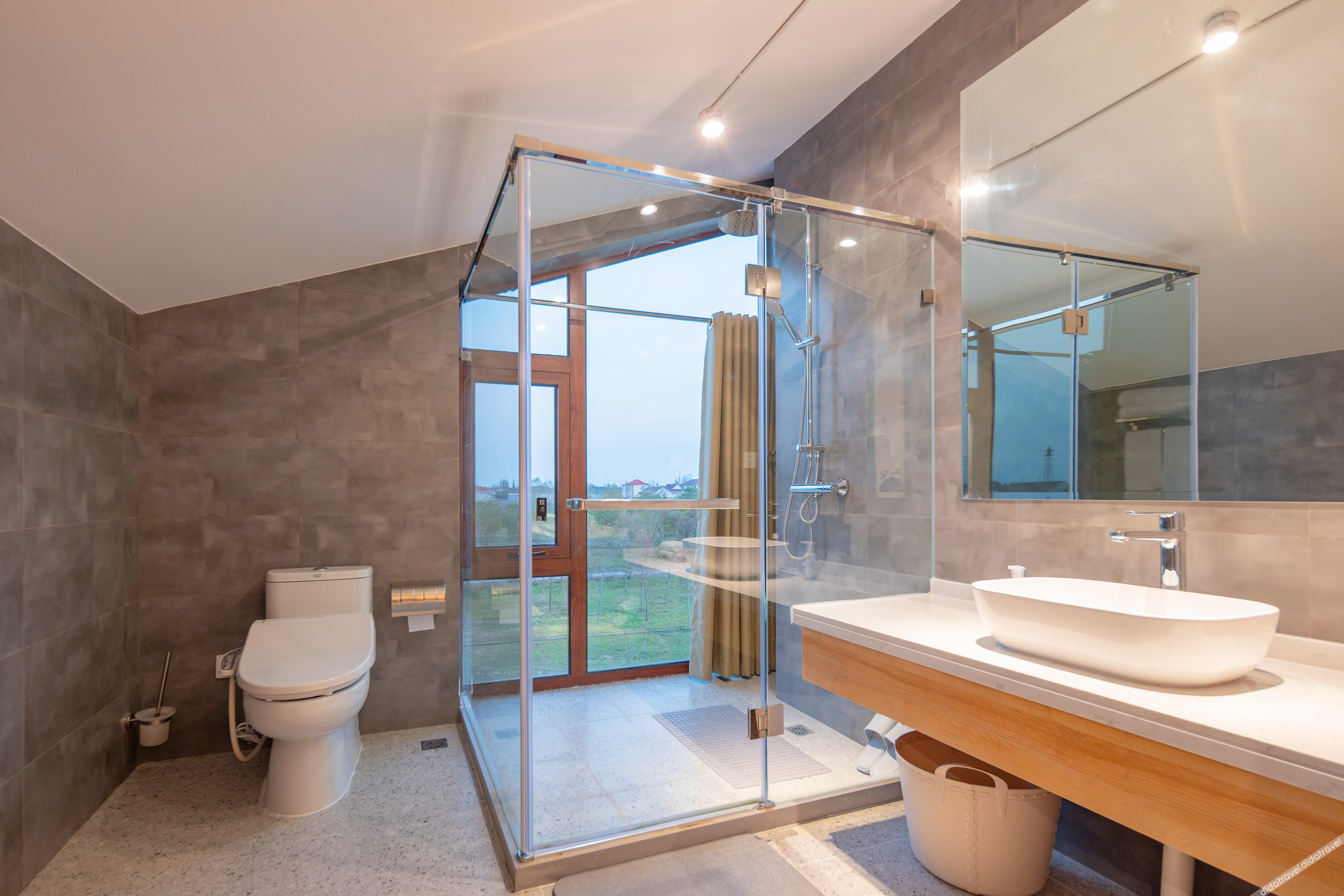 Floral Hotel· Shanghai Jiuxiang hotel (Chongming Forest Park store) 0*
