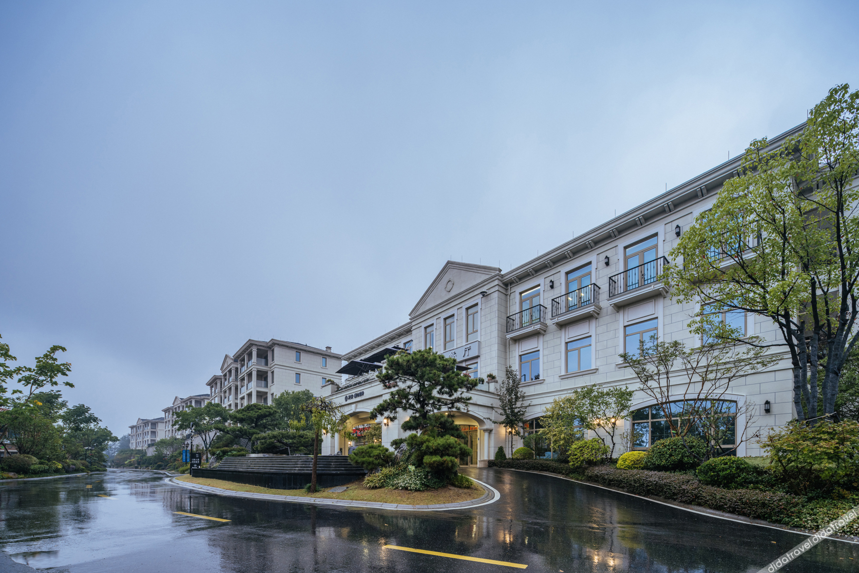 Floral Hotel · Anji Banshan Boling Resort Hotel 3*