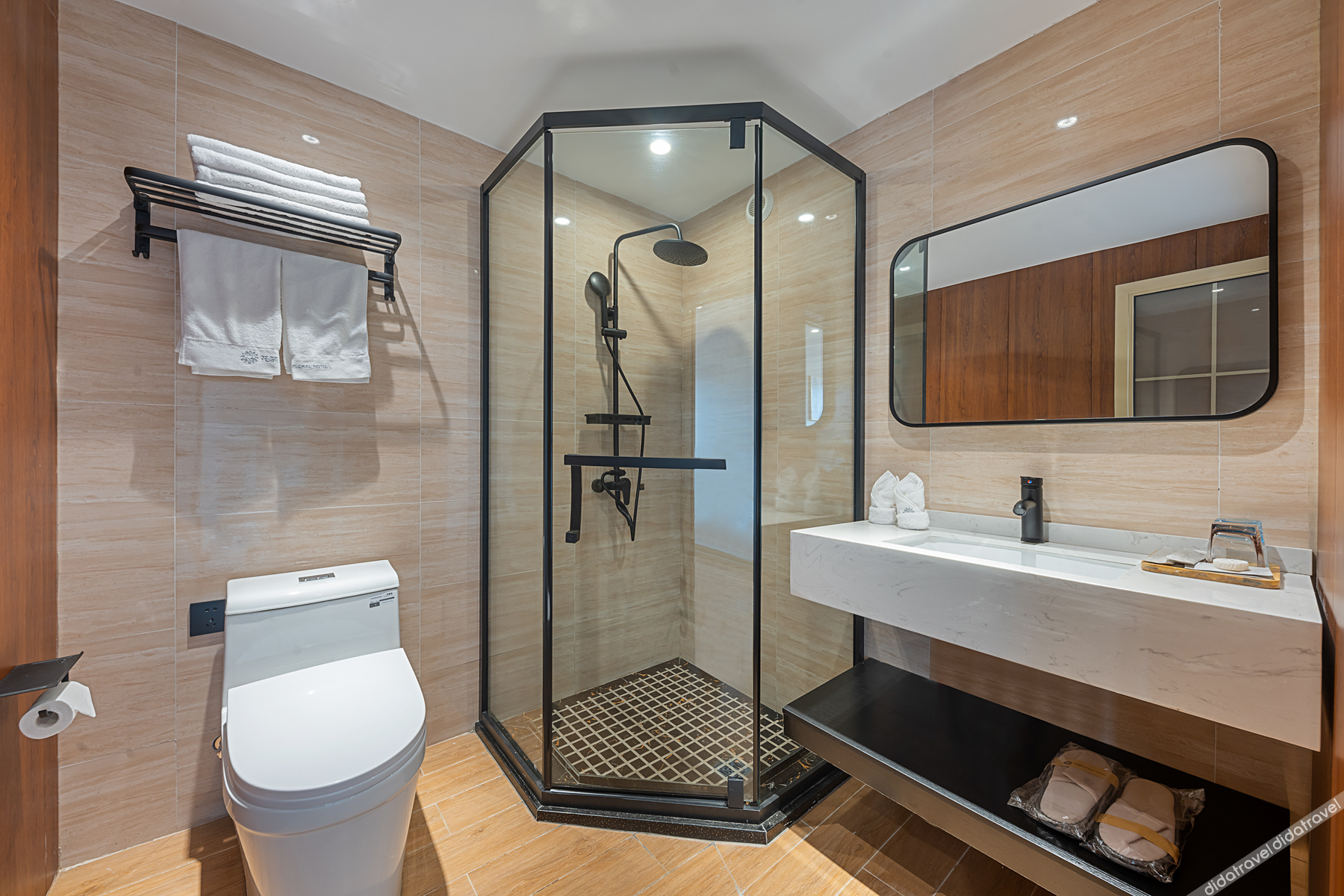 Floral Hotel·Laigui road Wang hotel (Donglin Temple Lushan cableway store) 3*