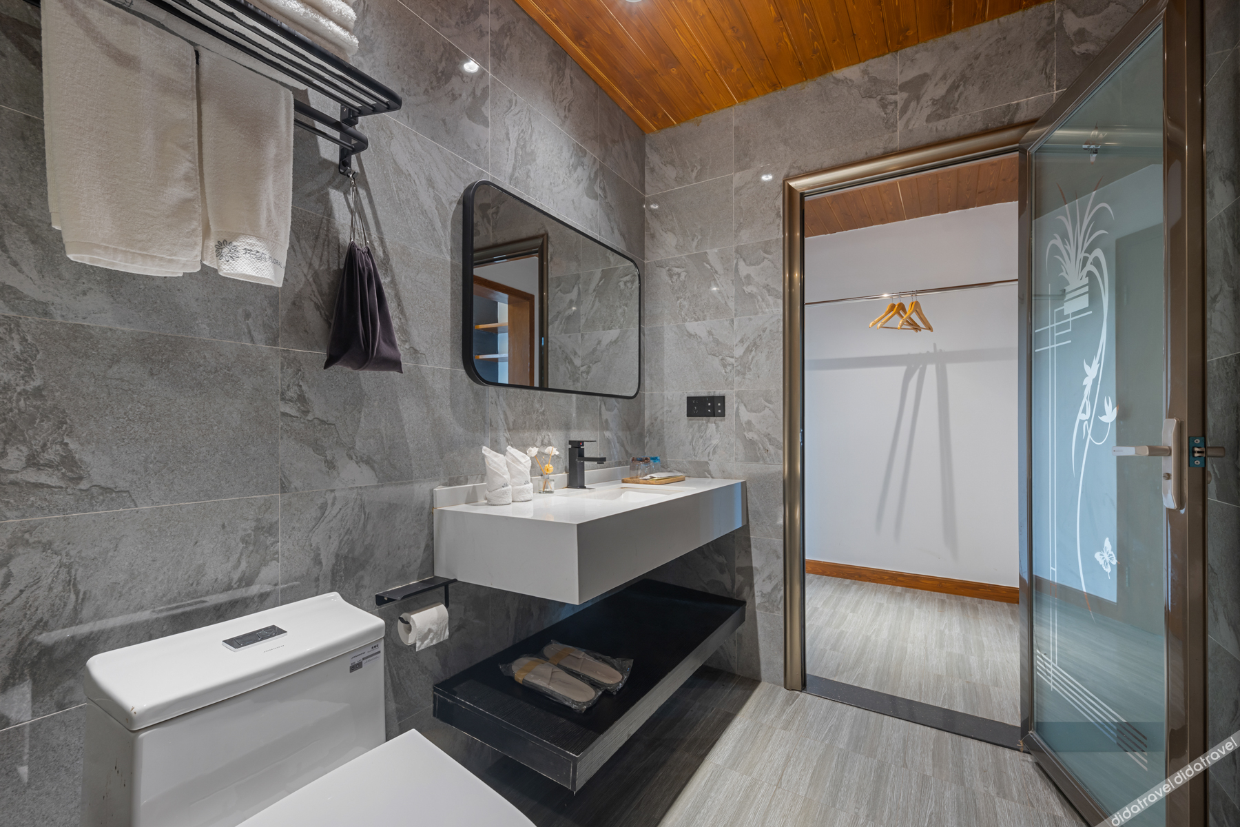 Floral Hotel·Laigui road Wang hotel (Donglin Temple Lushan cableway store) 3*