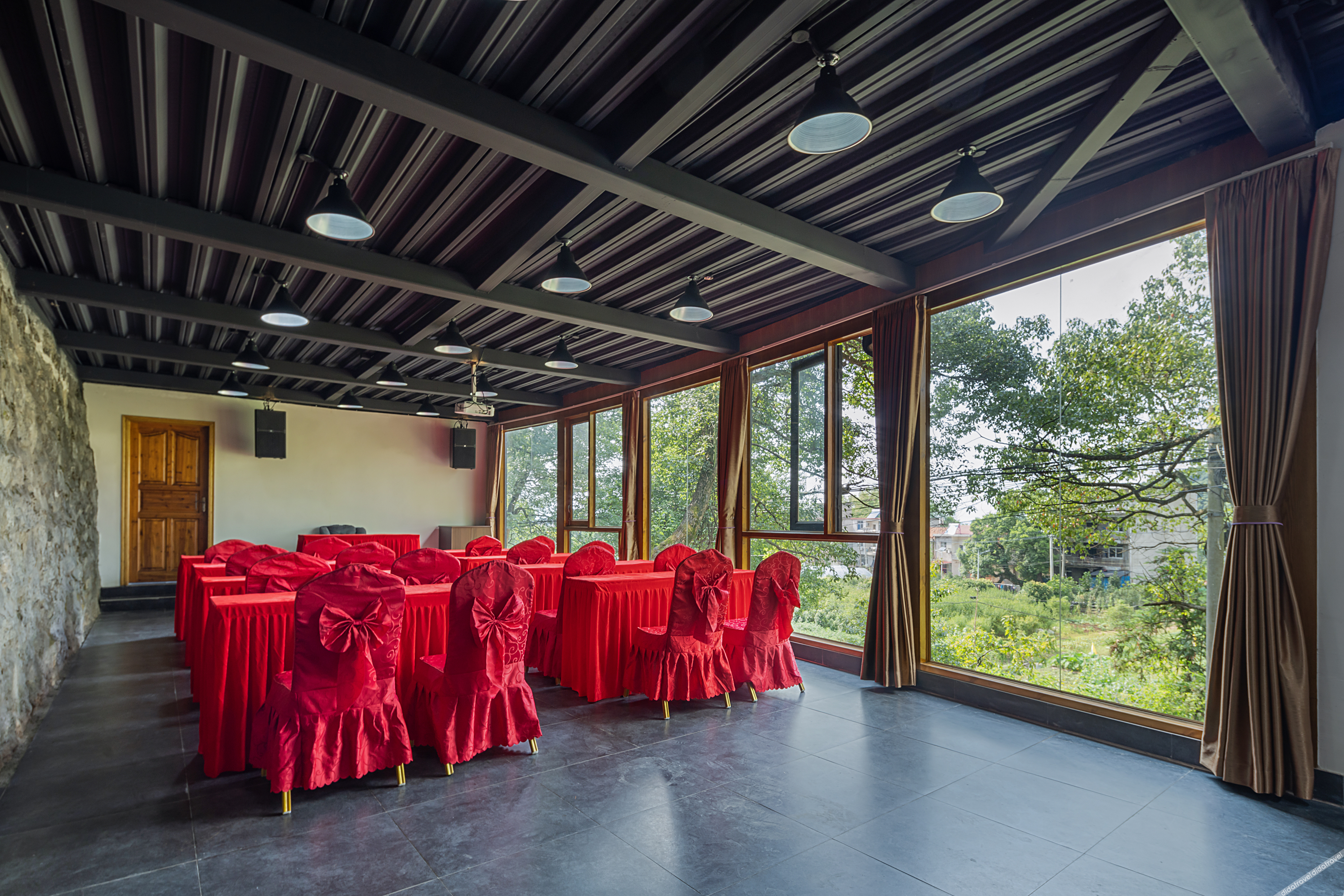 Floral Hotel·Laigui road Wang hotel (Donglin Temple Lushan cableway store) 3*