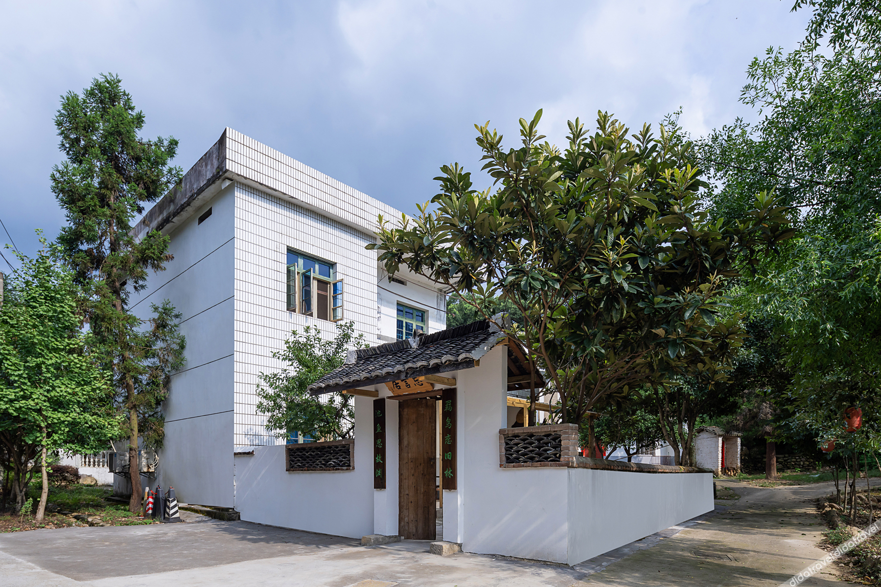 Floral Hotel·Laigui road Wang hotel (Donglin Temple Lushan cableway store) 3*