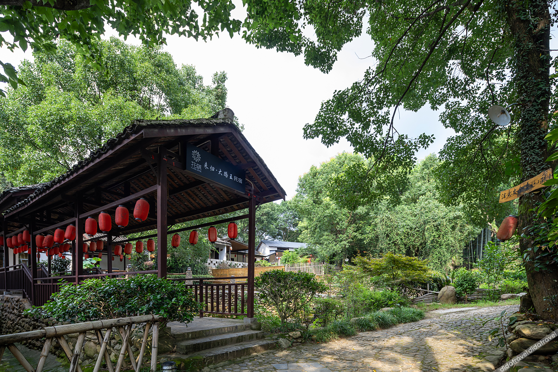 Floral Hotel·Laigui road Wang hotel (Donglin Temple Lushan cableway store) 3*