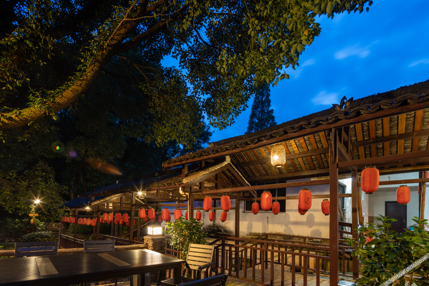 Floral Hotel·Laigui road Wang hotel (Donglin Temple Lushan cableway store) 3*