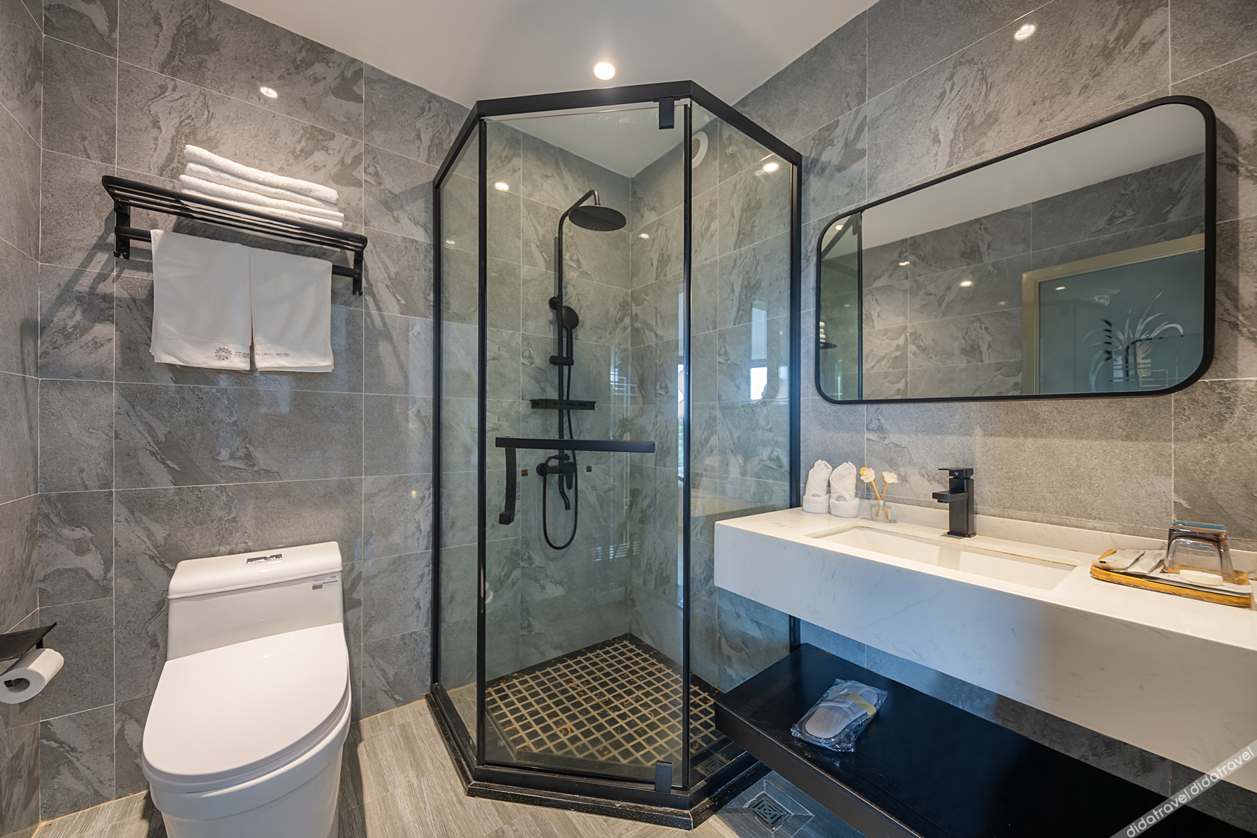Floral Hotel·Laigui road Wang hotel (Donglin Temple Lushan cableway store) 3*