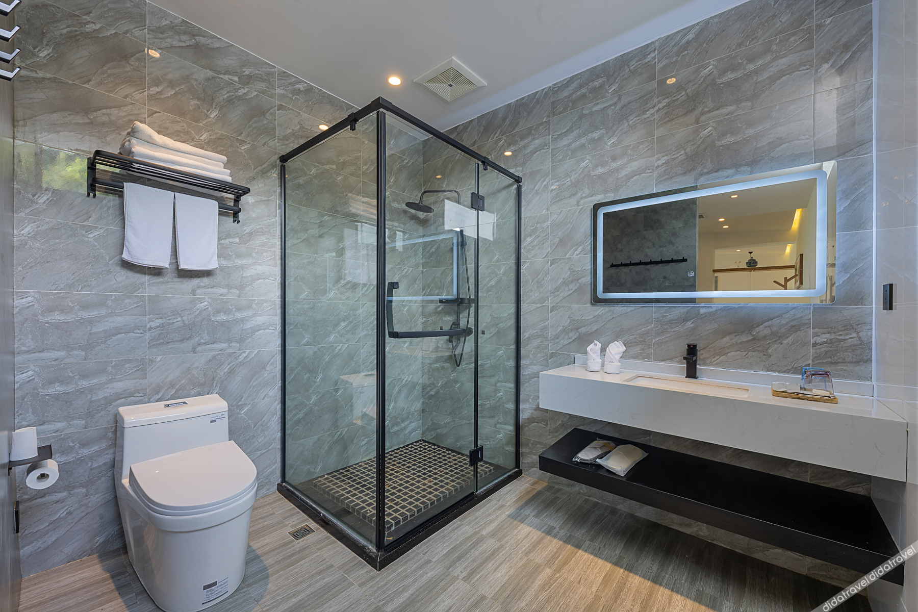 Floral Hotel·Laigui road Wang hotel (Donglin Temple Lushan cableway store) 3*