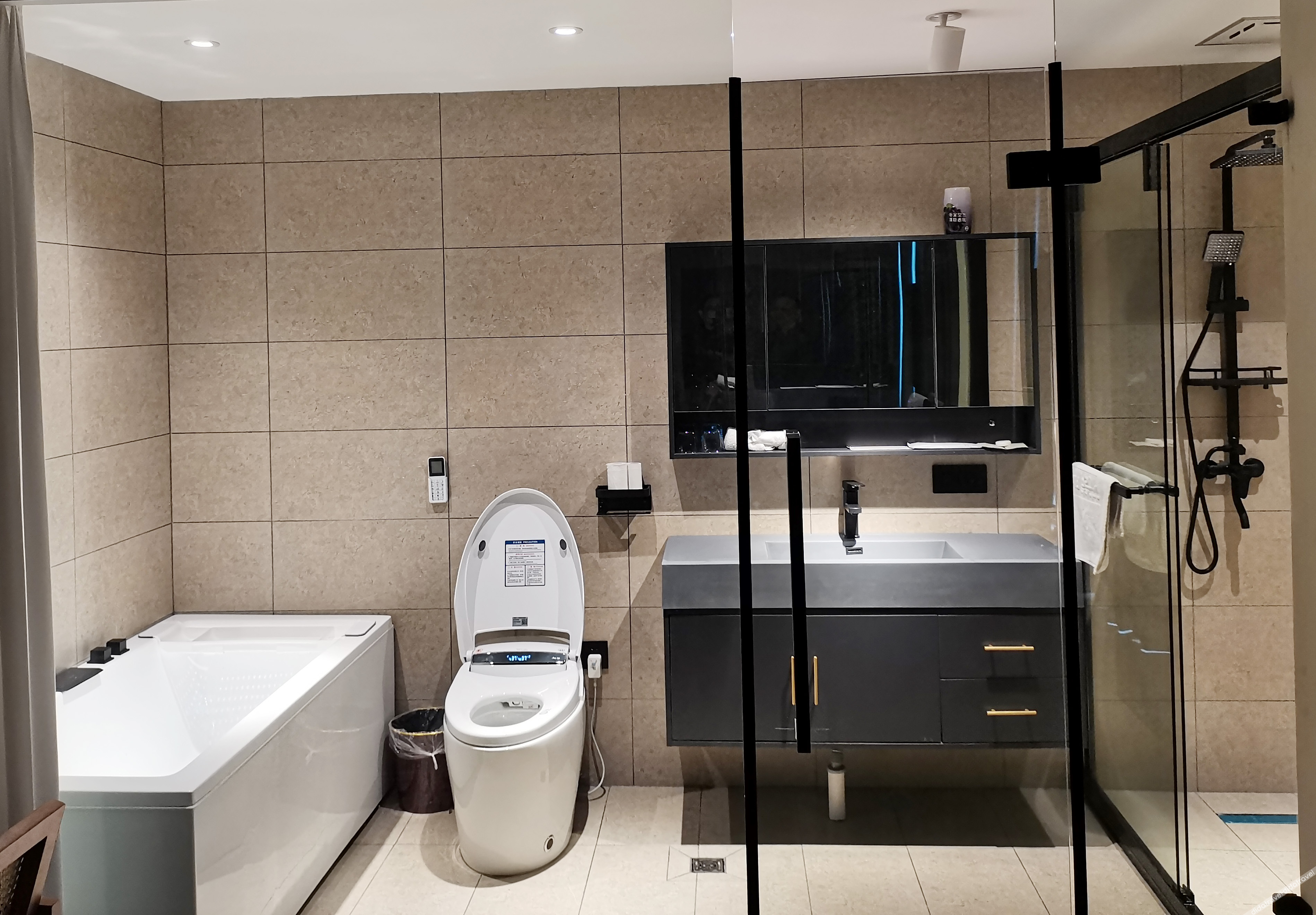 Floral Hotel·Laigui road Wang hotel (Donglin Temple Lushan cableway store) 3*
