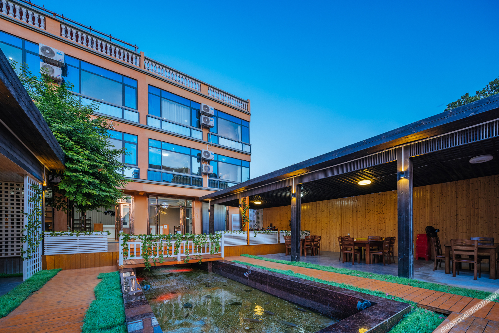 Floral Hotel · Weizhou Island Dynasty and Dusk hotel 3*