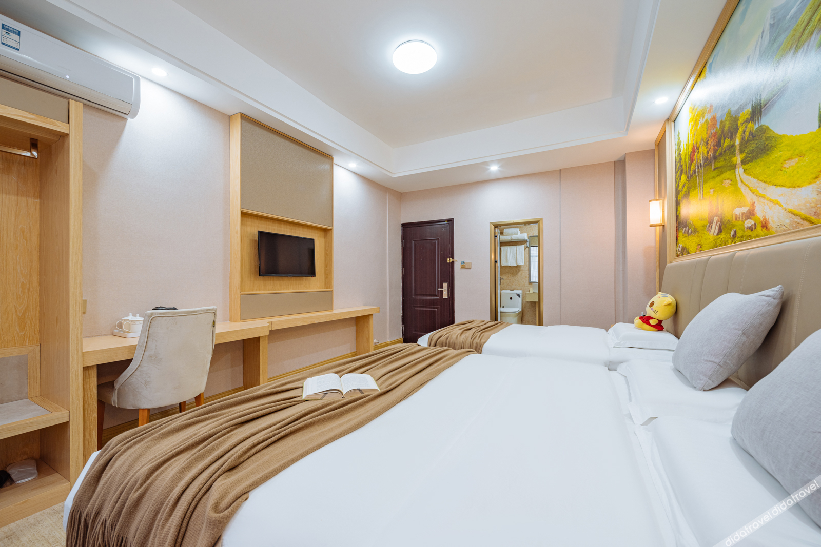 Floral Hotel · Weizhou Island Dynasty and Dusk hotel 3*