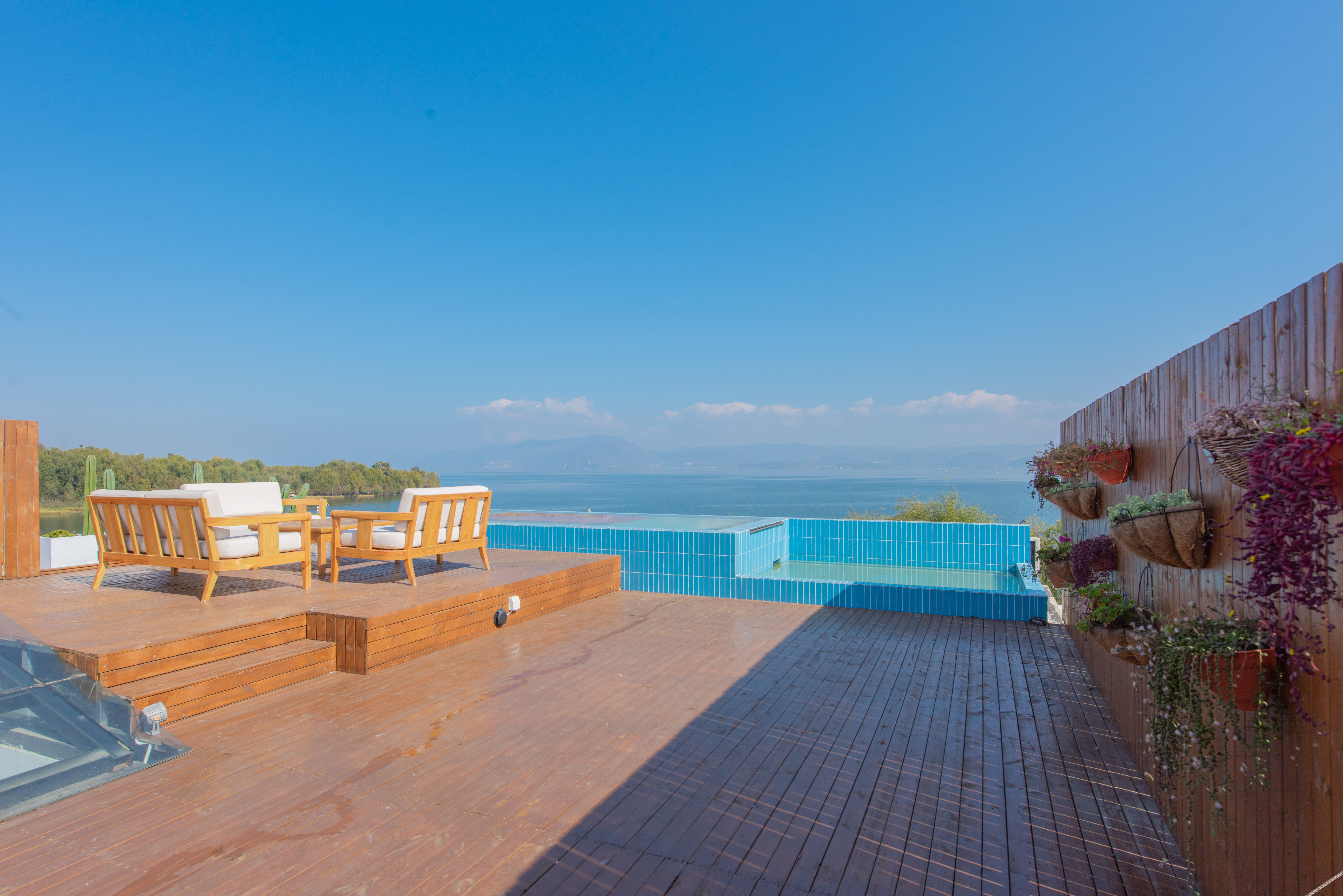 Floral Hotel·1Wei Hotel 3*