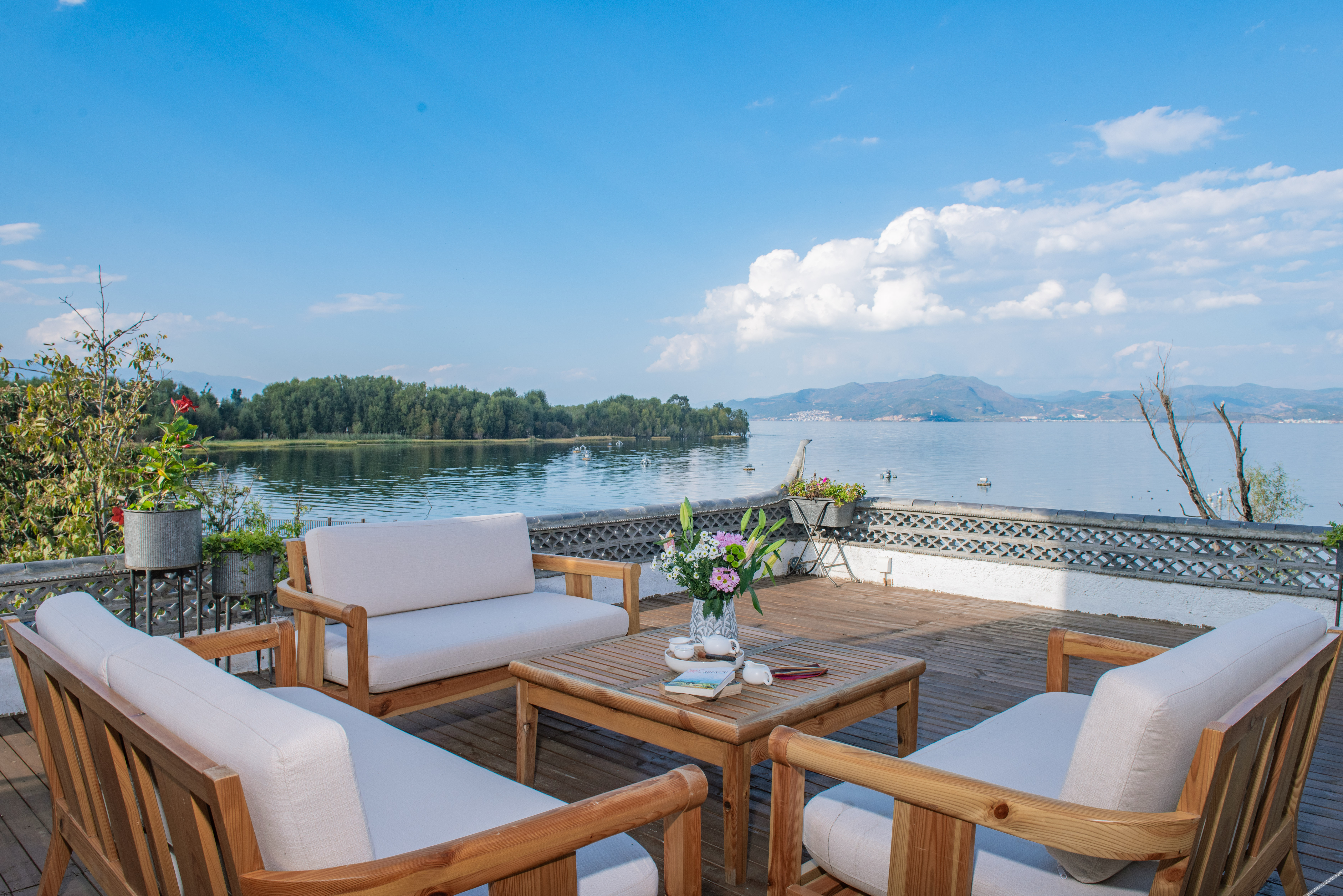 Floral Hotel·1Wei Hotel 3*