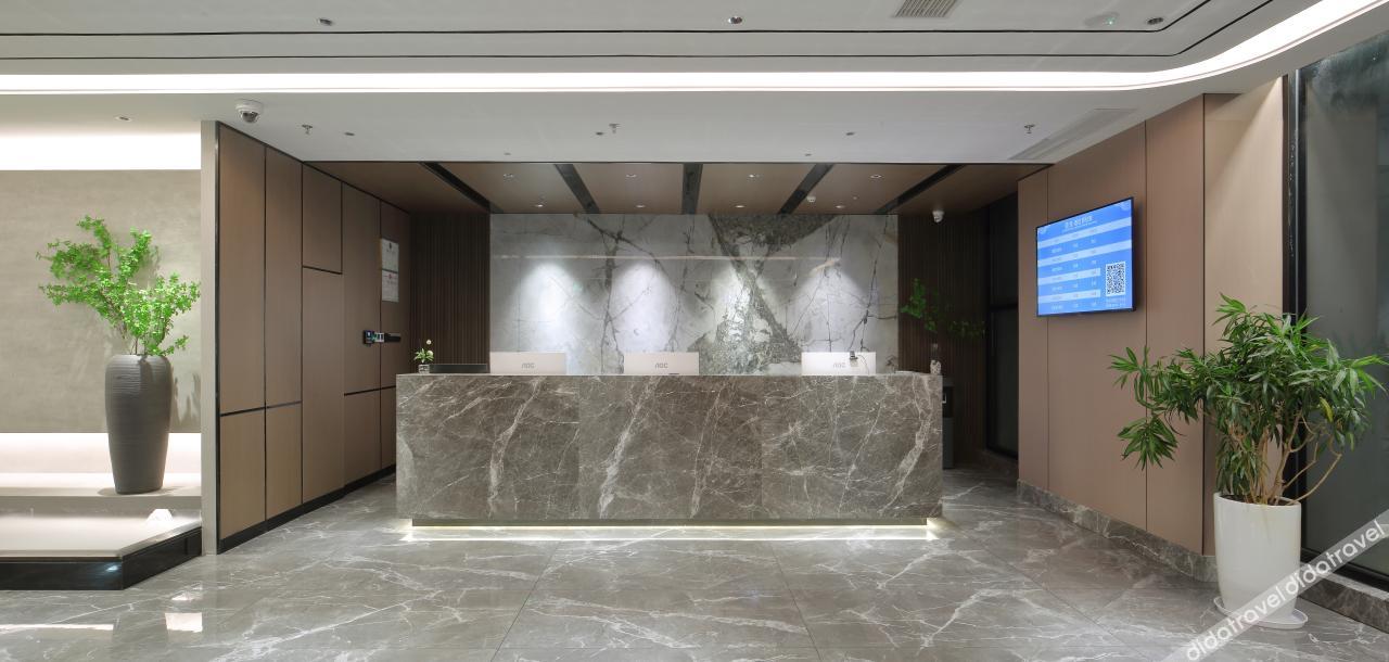 Hyatt Hotel (Zhuhai Pingsha Haiquanwan store) 3*