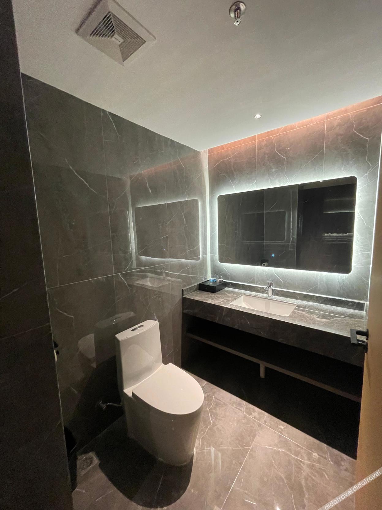 Hyatt Hotel (Zhuhai Pingsha Haiquanwan store) 3*