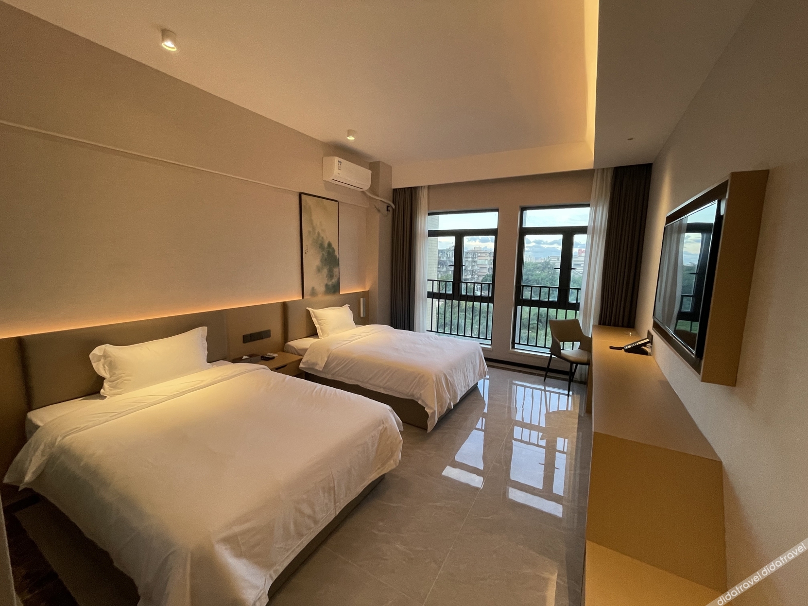 Hyatt Hotel (Zhuhai Pingsha Haiquanwan store) 3*