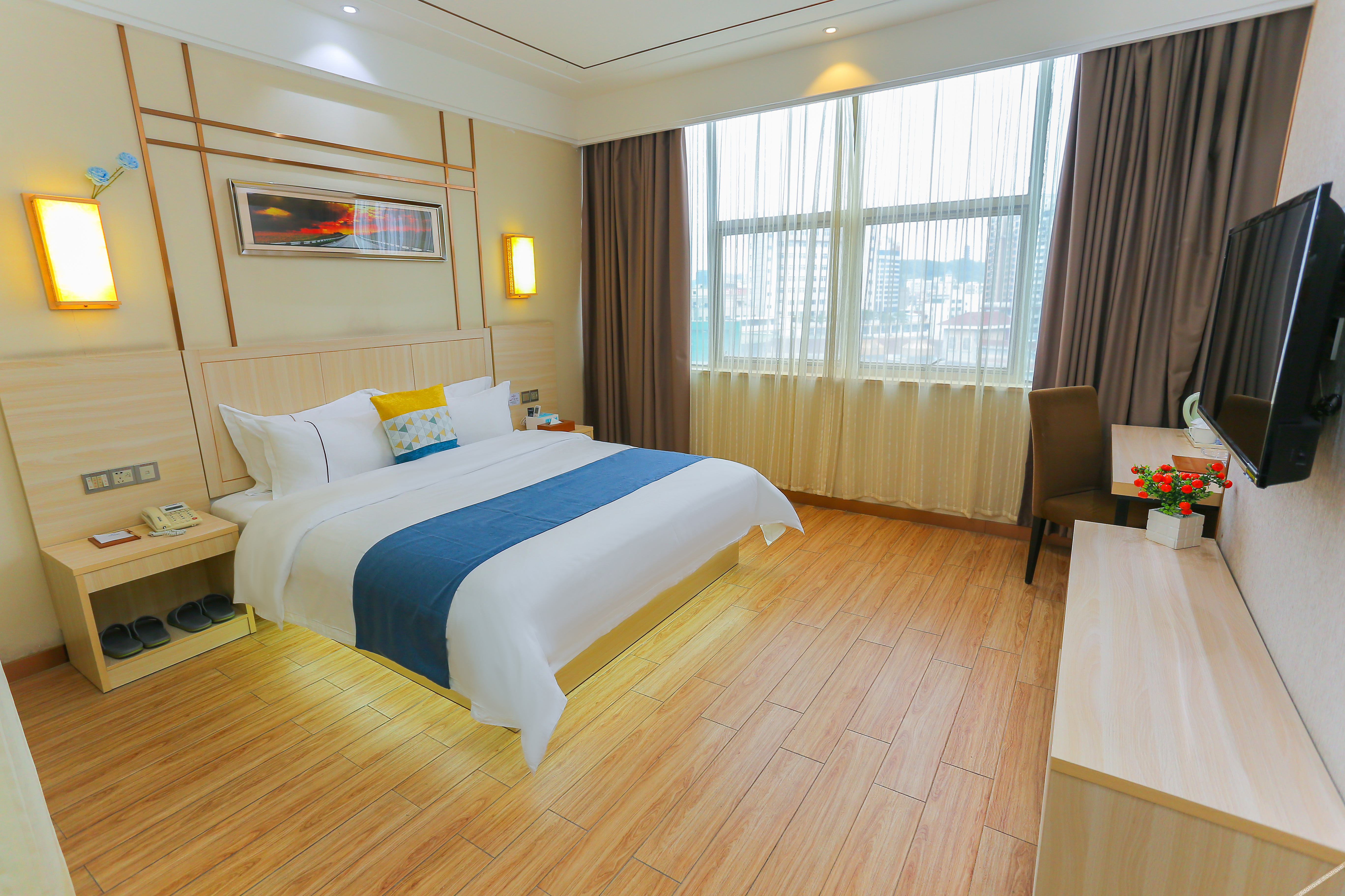 198 Boutique Hotel (Shenzhen Gongming Plaza Subway Station Daqianli Branch) 2*