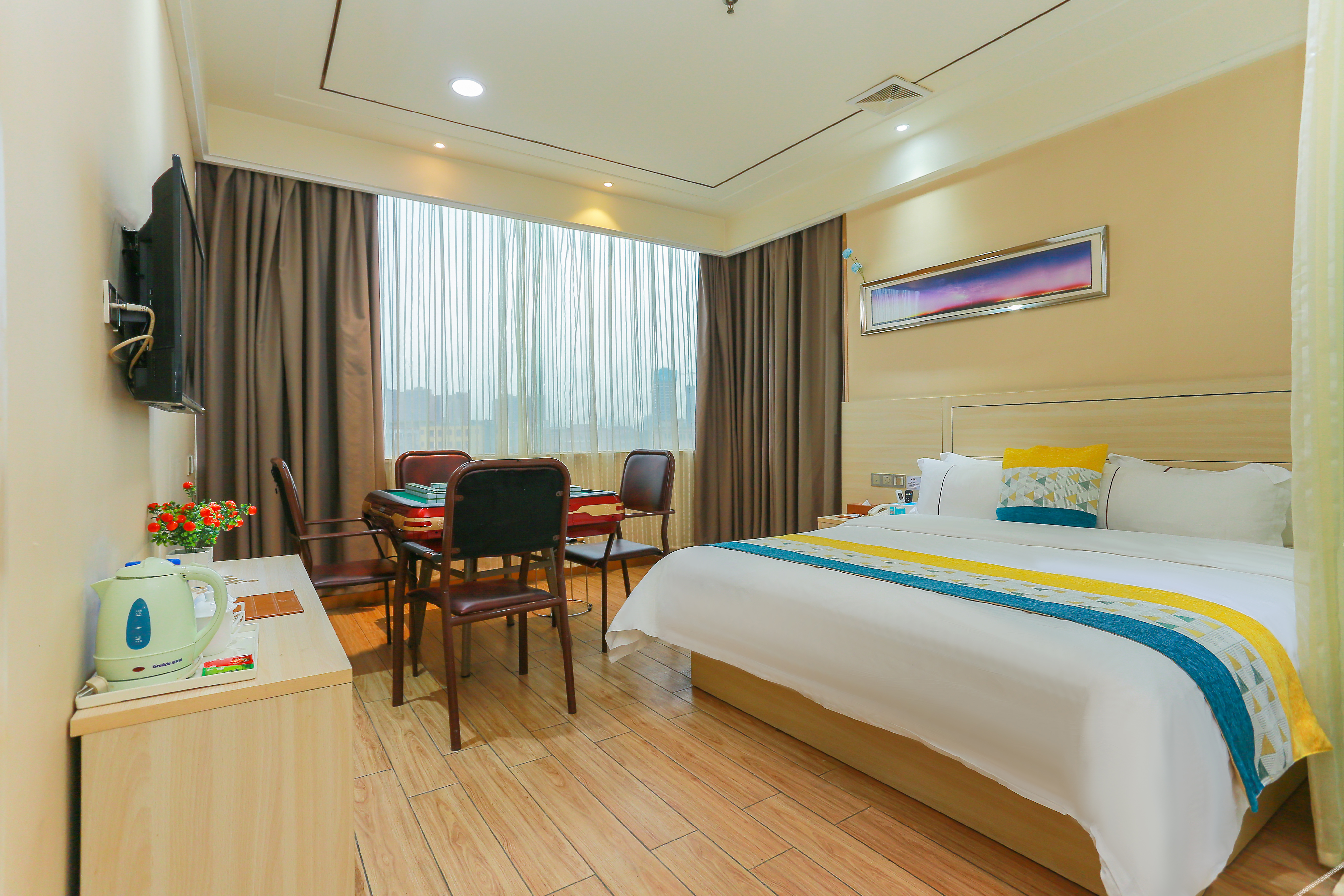 198 Boutique Hotel (Shenzhen Gongming Plaza Subway Station Daqianli Branch) 2*