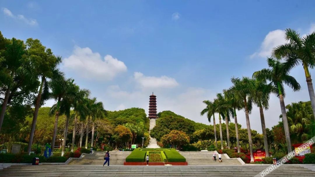 198 Boutique Hotel (Shenzhen Gongming Plaza Subway Station Daqianli Branch) 2*