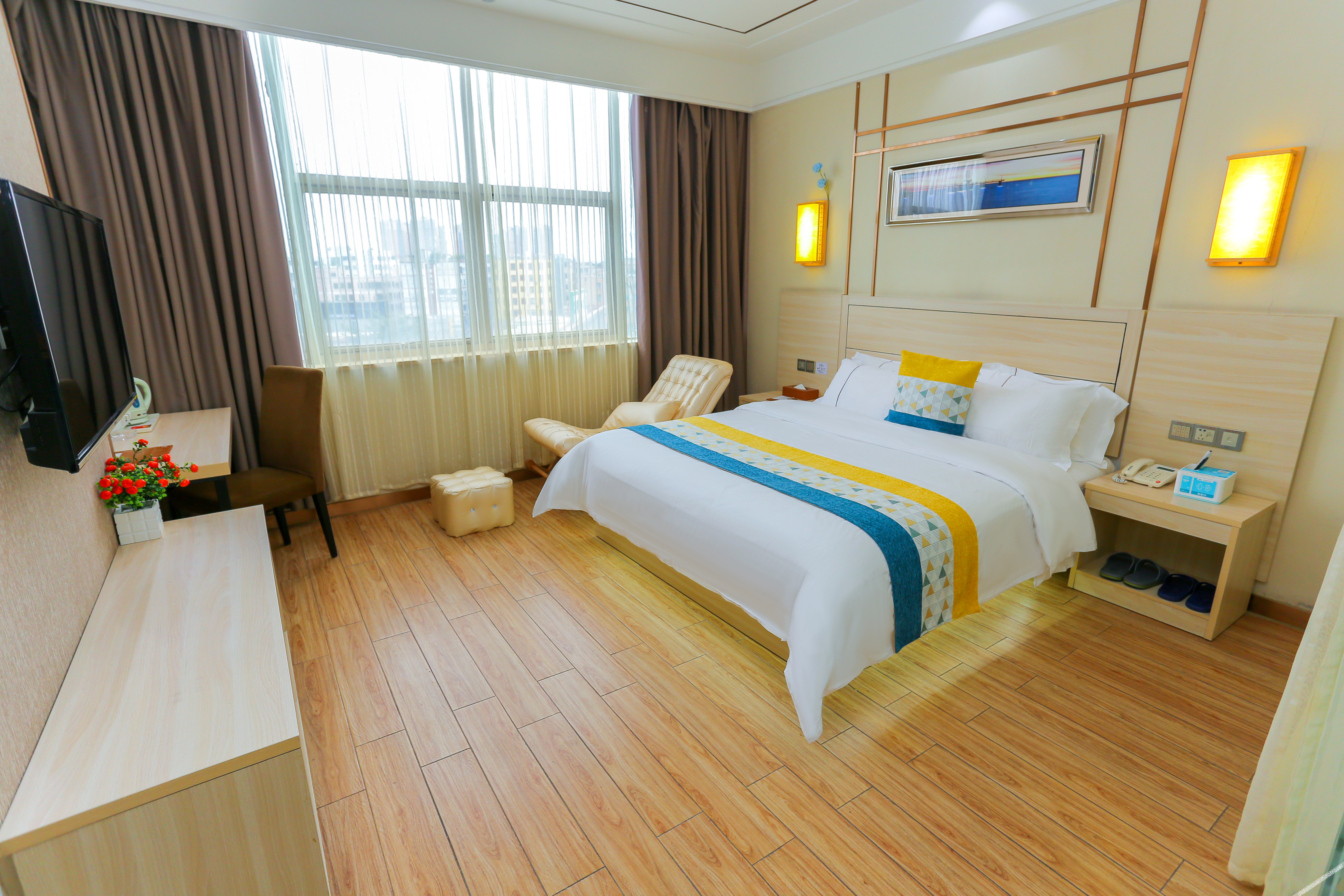 198 Boutique Hotel (Shenzhen Gongming Plaza Subway Station Daqianli Branch) 2*