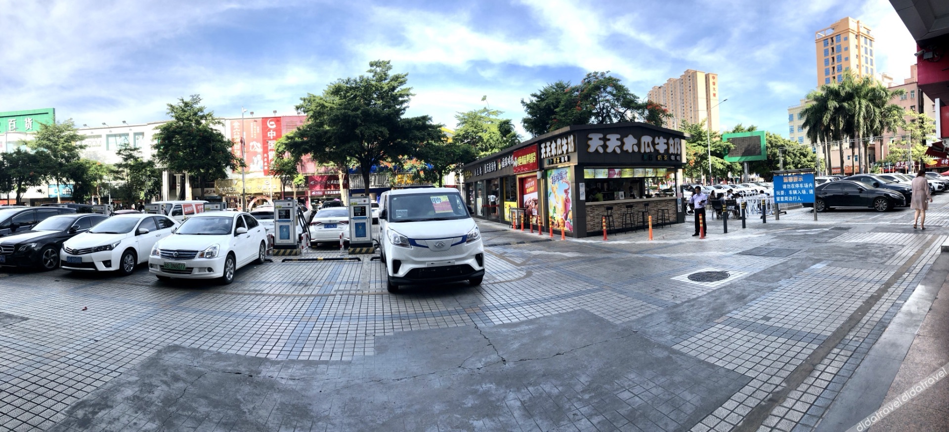 198 Boutique Hotel (Shenzhen Gongming Plaza Subway Station Daqianli Branch) 2*