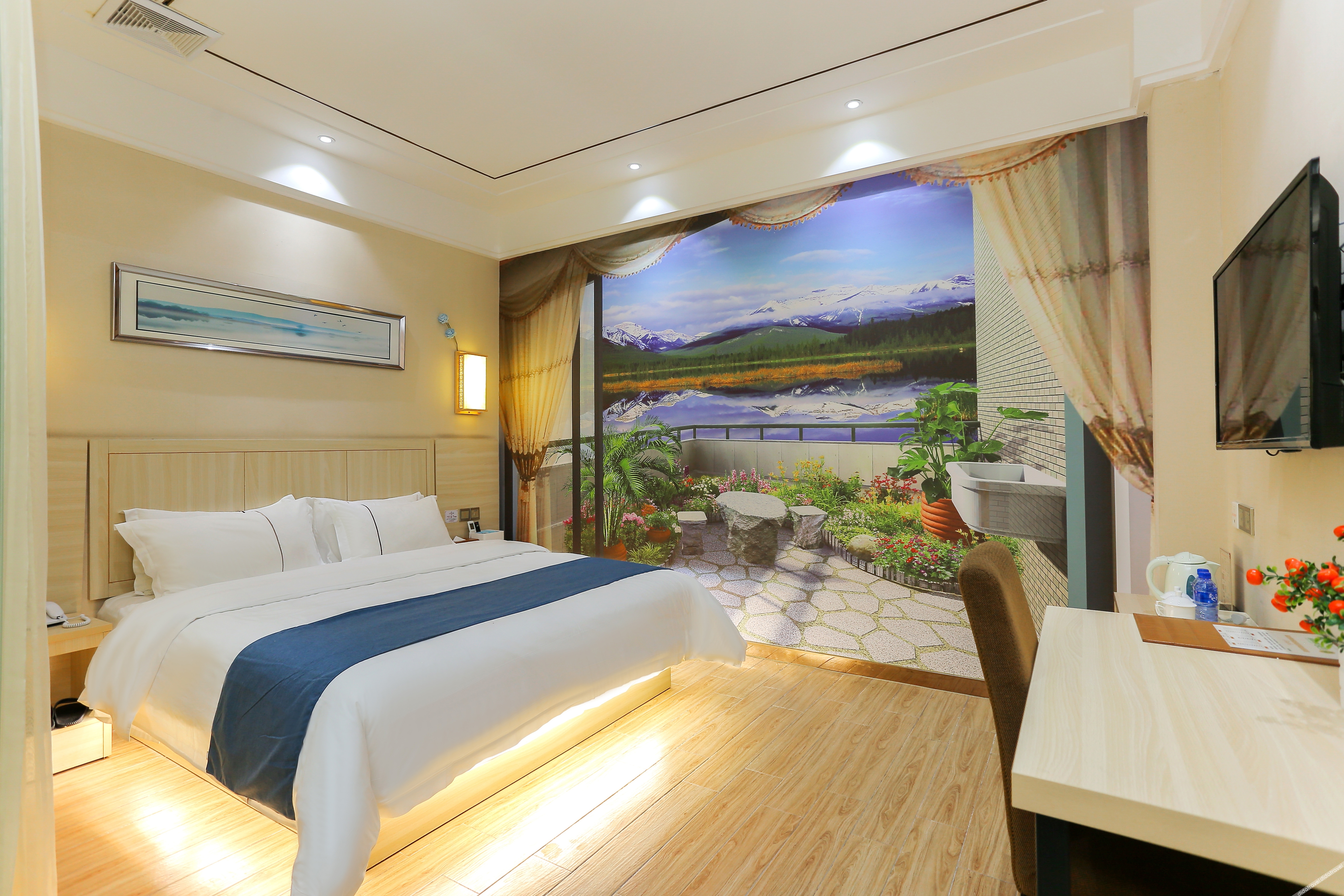 198 Boutique Hotel (Shenzhen Gongming Plaza Subway Station Daqianli Branch) 2*