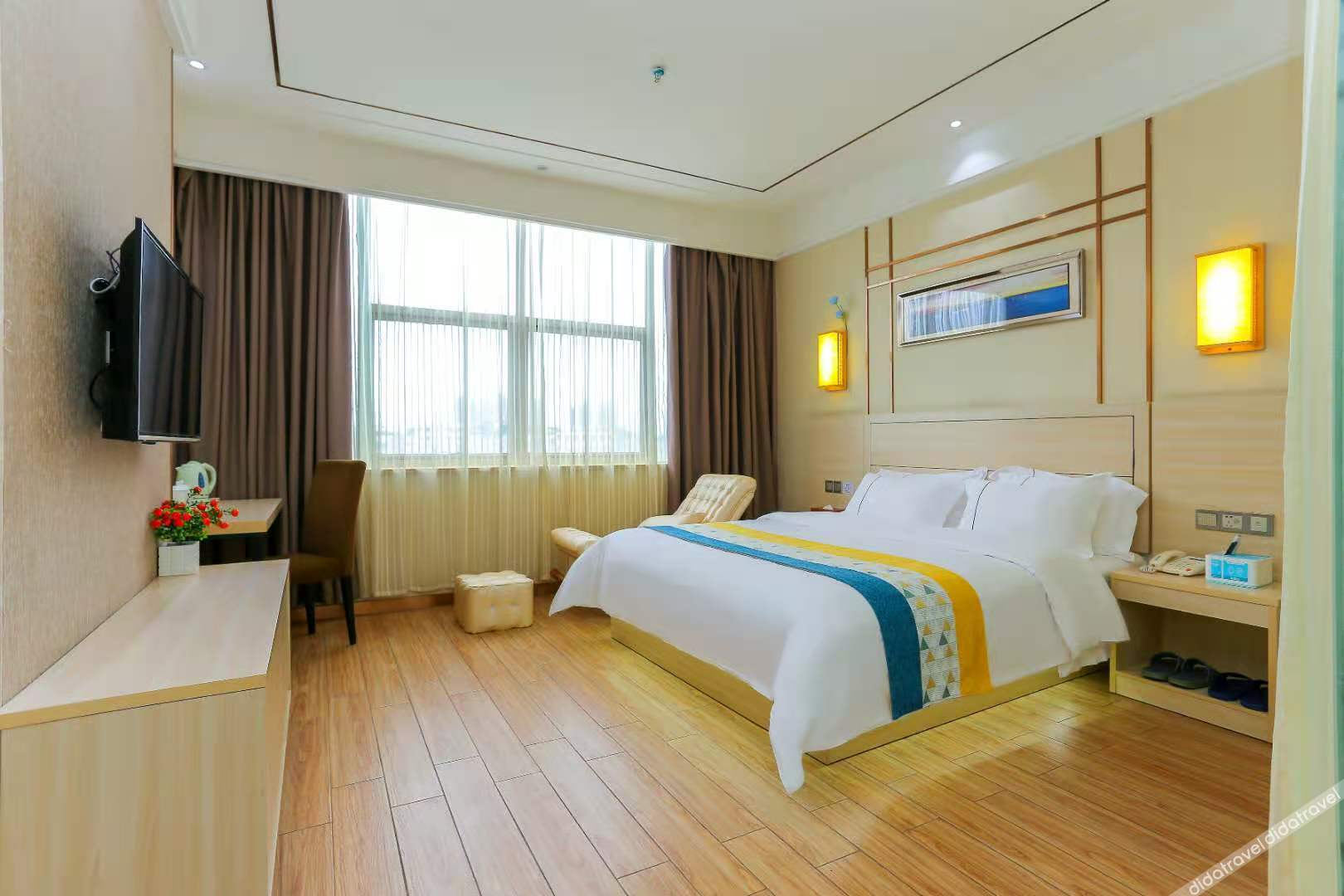 198 Boutique Hotel (Shenzhen Gongming Plaza Subway Station Daqianli Branch) 2*
