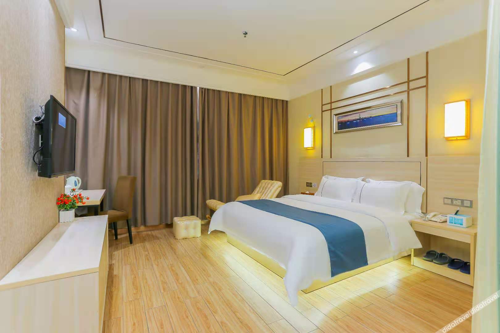 198 Boutique Hotel (Shenzhen Gongming Plaza Subway Station Daqianli Branch) 2*