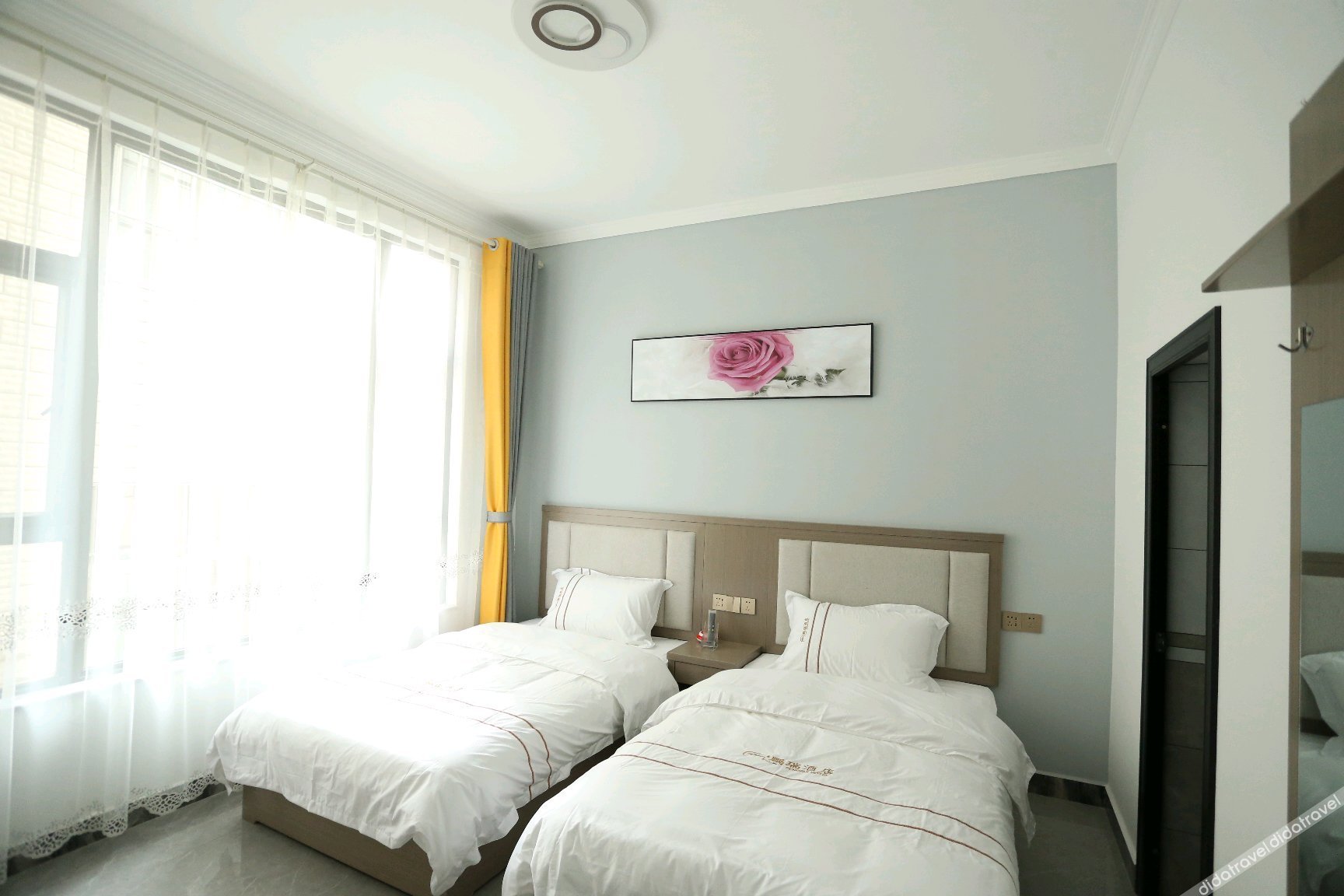 Dali Pengrui Hotel 2*