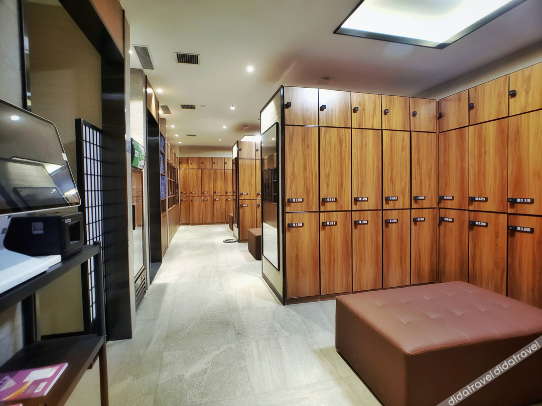 Mercure Changchun Ziyou Road  Hotel 4*