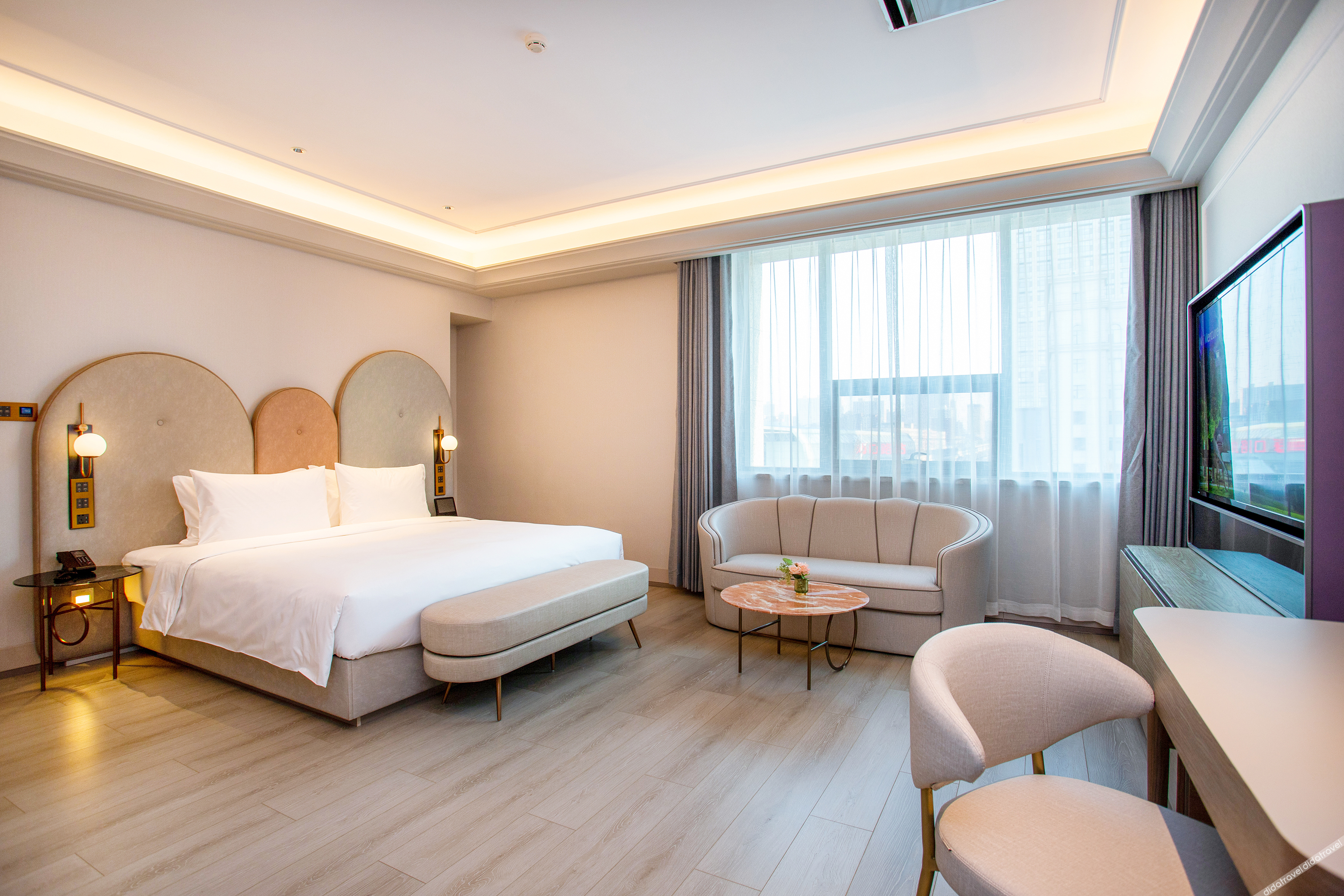 Mercure Changchun Ziyou Road  Hotel 4*