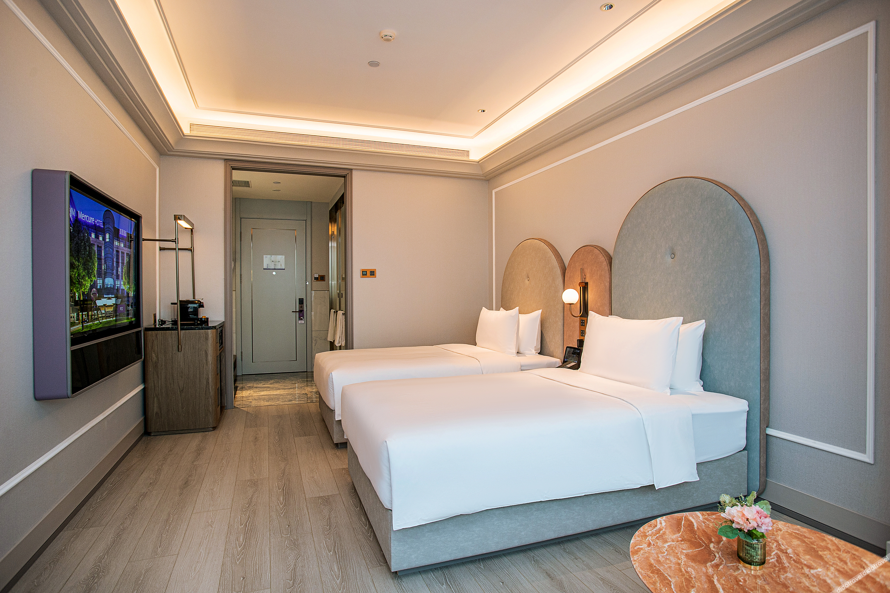 Mercure Changchun Ziyou Road  Hotel 4*