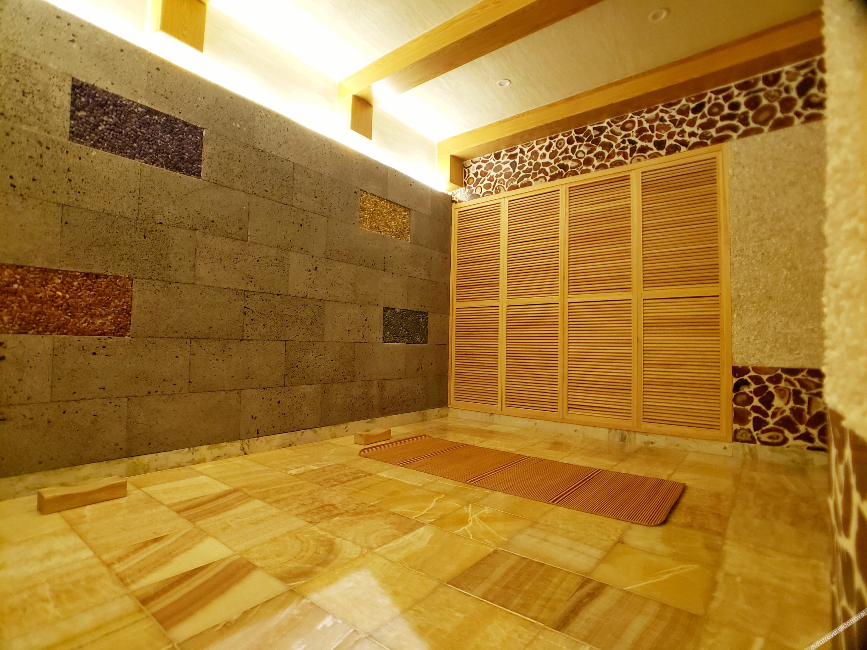 Mercure Changchun Ziyou Road  Hotel 4*