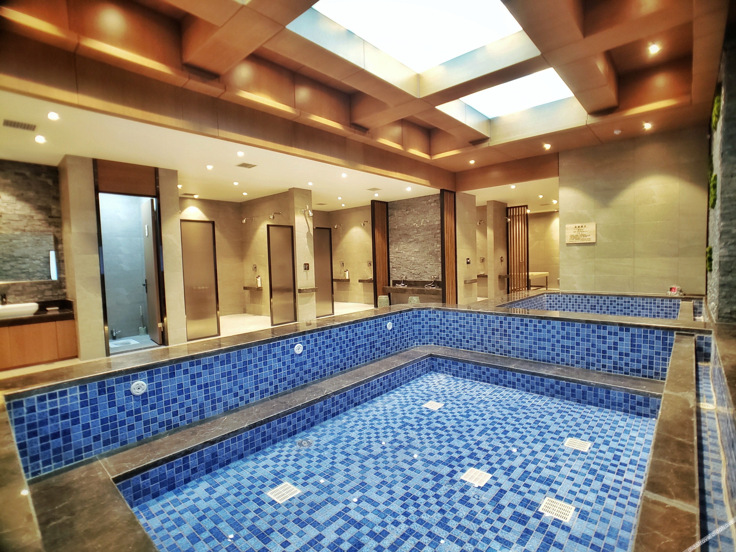 Mercure Changchun Ziyou Road  Hotel 4*