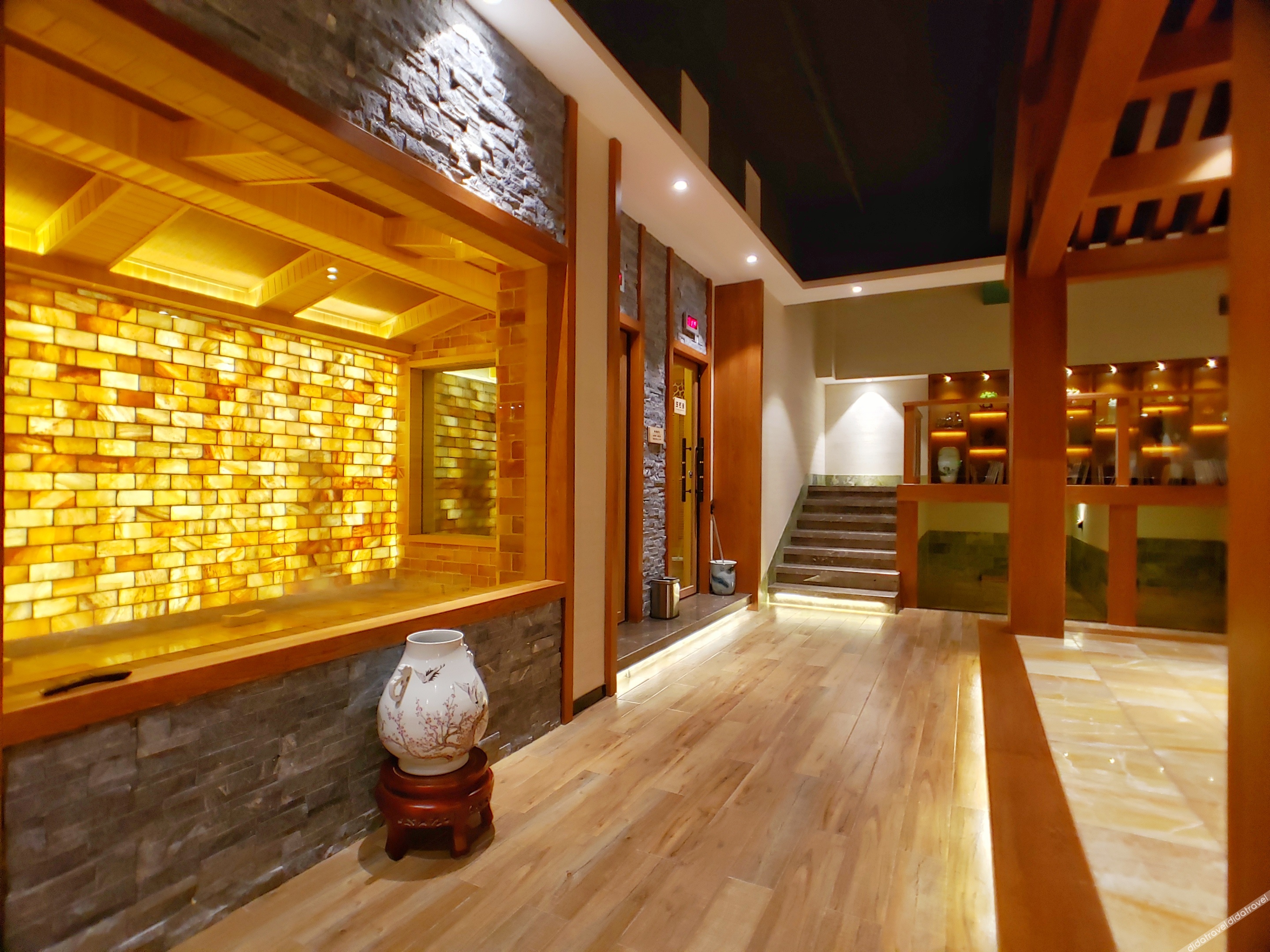 Mercure Changchun Ziyou Road  Hotel 4*