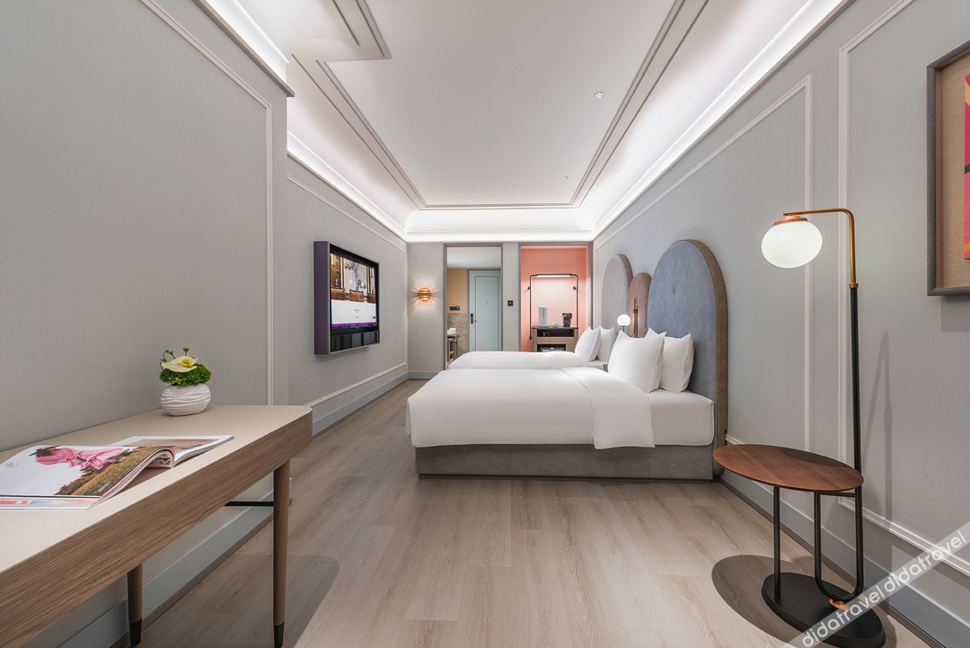 Mercure Changchun Ziyou Road  Hotel 4*