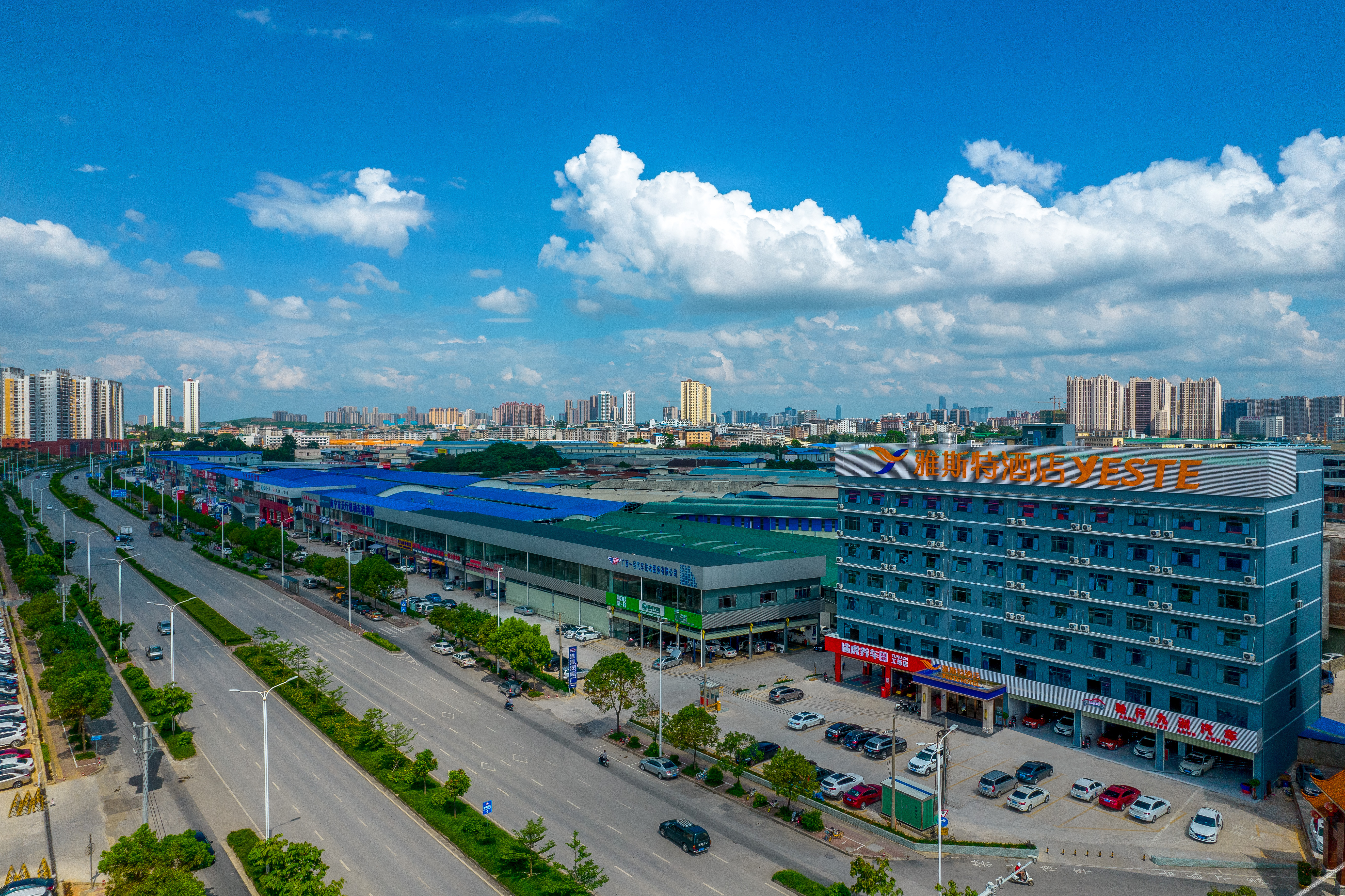 Yeste Hotel (Nanning Beihu Xiufeng Subway Station) 3*
