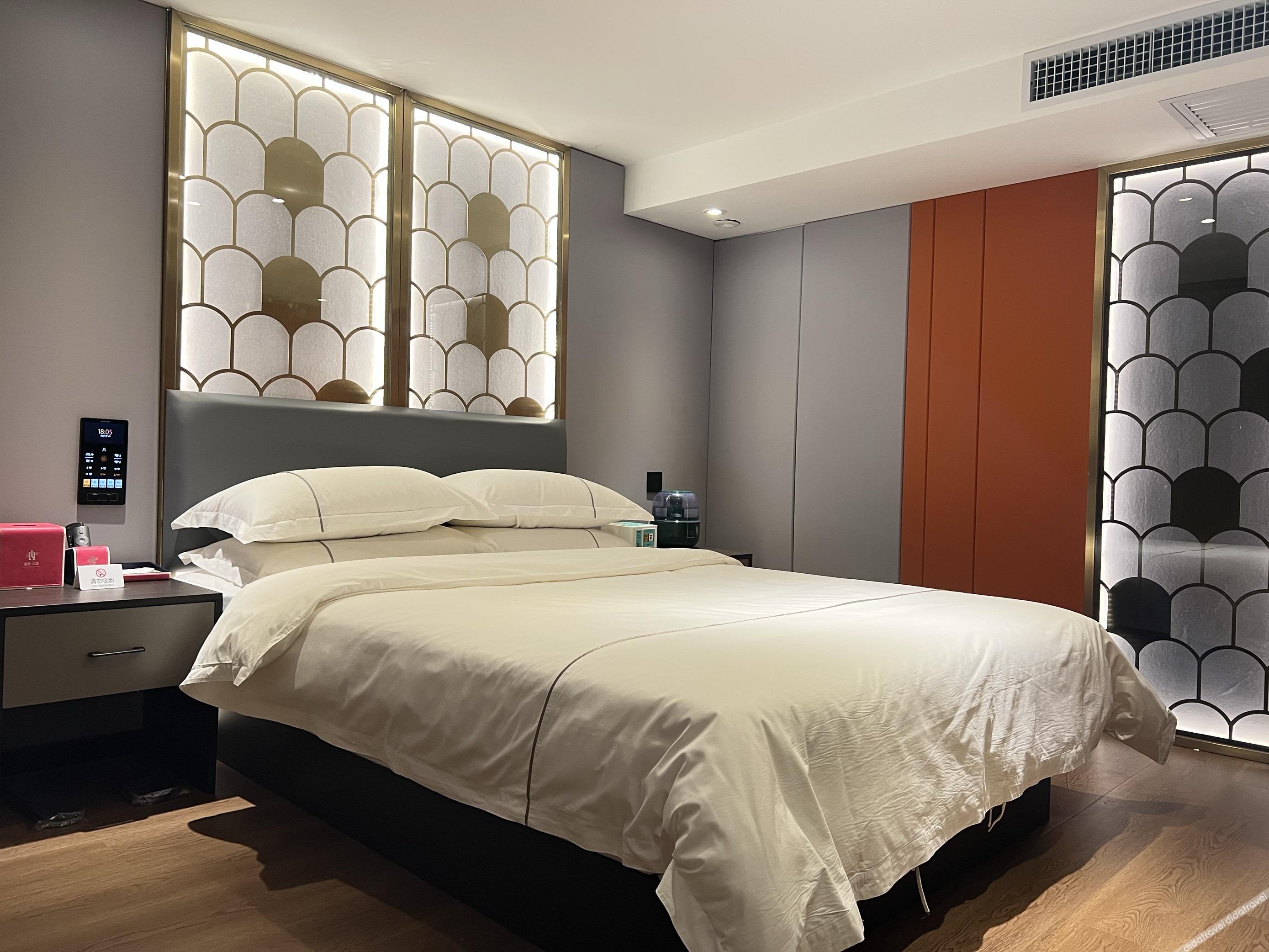 Jingyue Yundu Art Hotel (Lanzhou Zhongtianjian West Railway Station) 2*