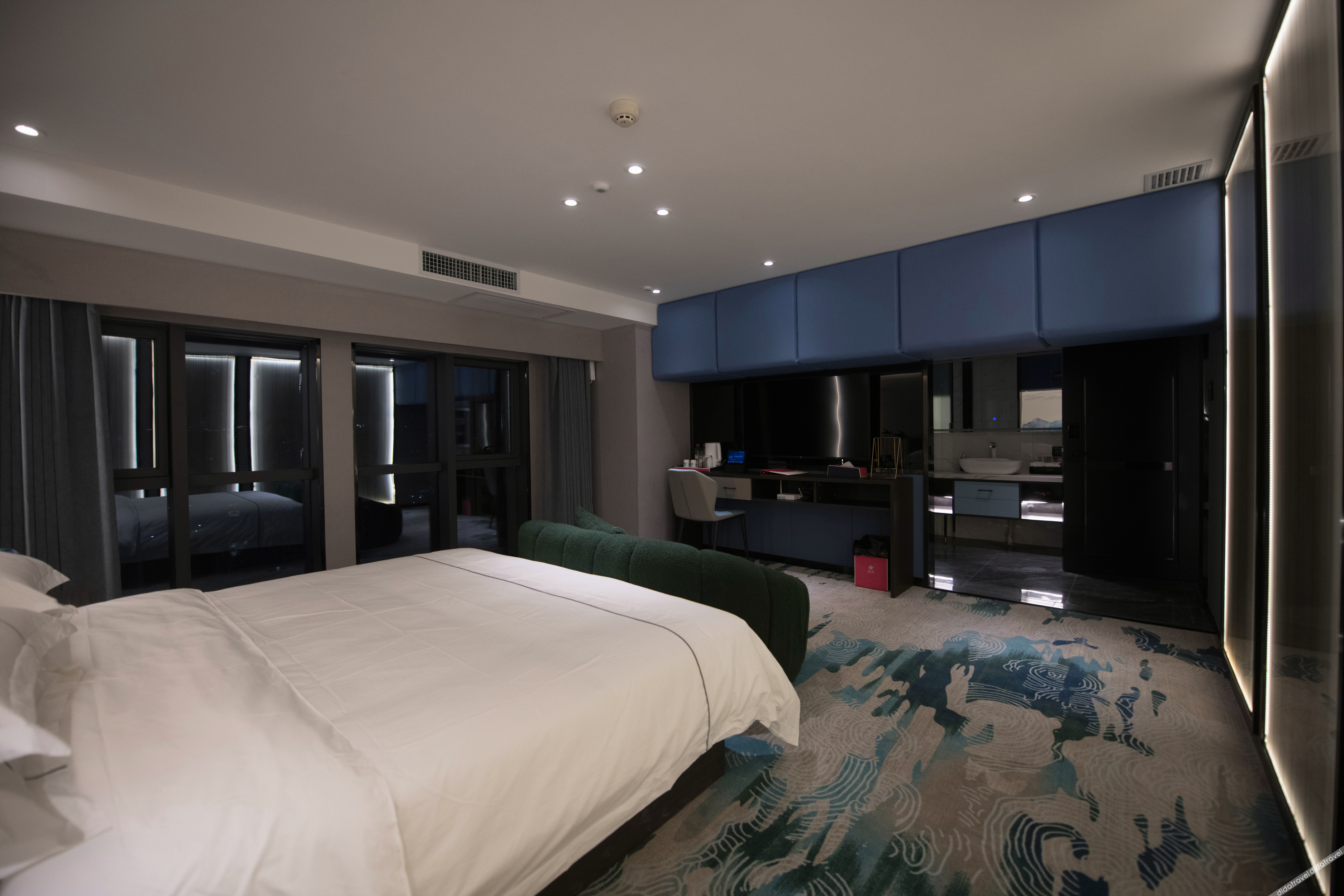 Jingyue Yundu Art Hotel (Lanzhou Zhongtianjian West Railway Station) 2*