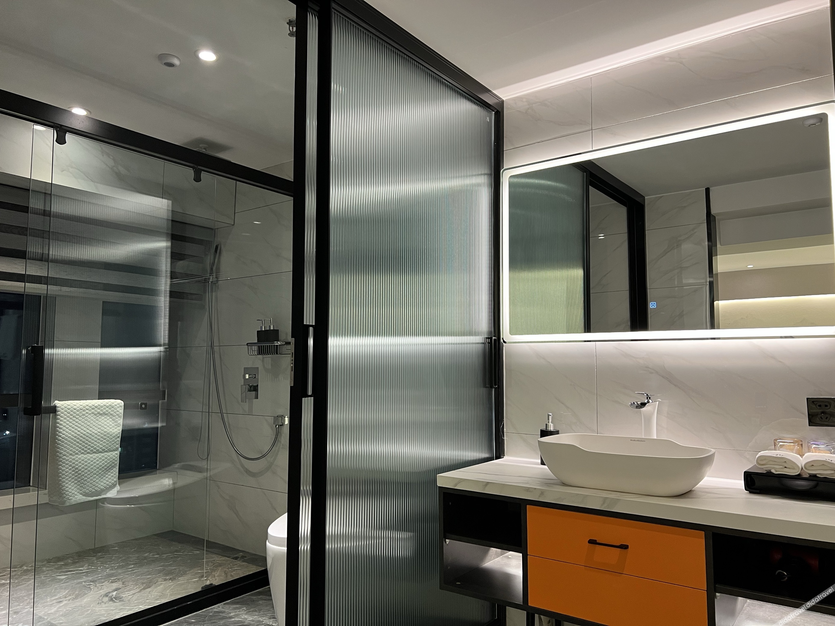 Jingyue Yundu Art Hotel (Lanzhou Zhongtianjian West Railway Station) 2*