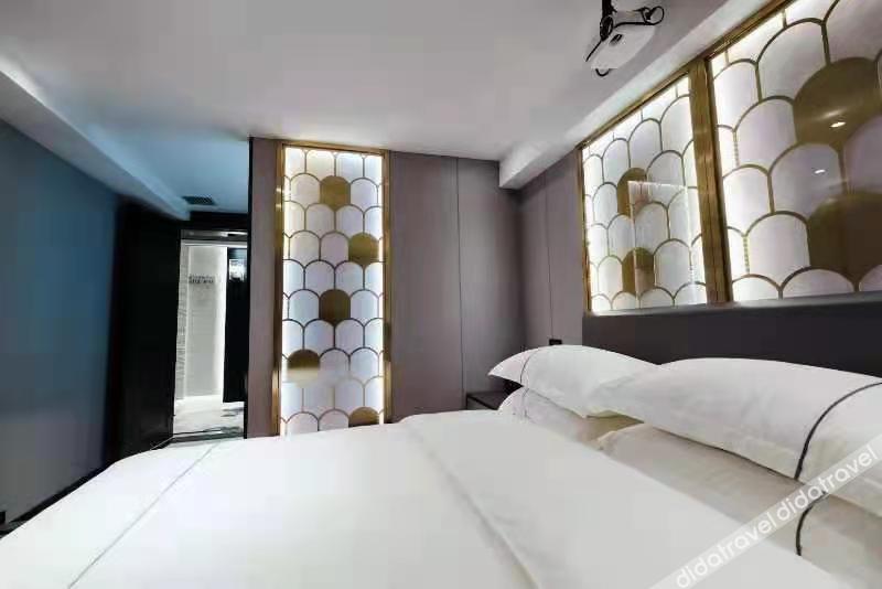 Jingyue Yundu Art Hotel (Lanzhou Zhongtianjian West Railway Station) 2*