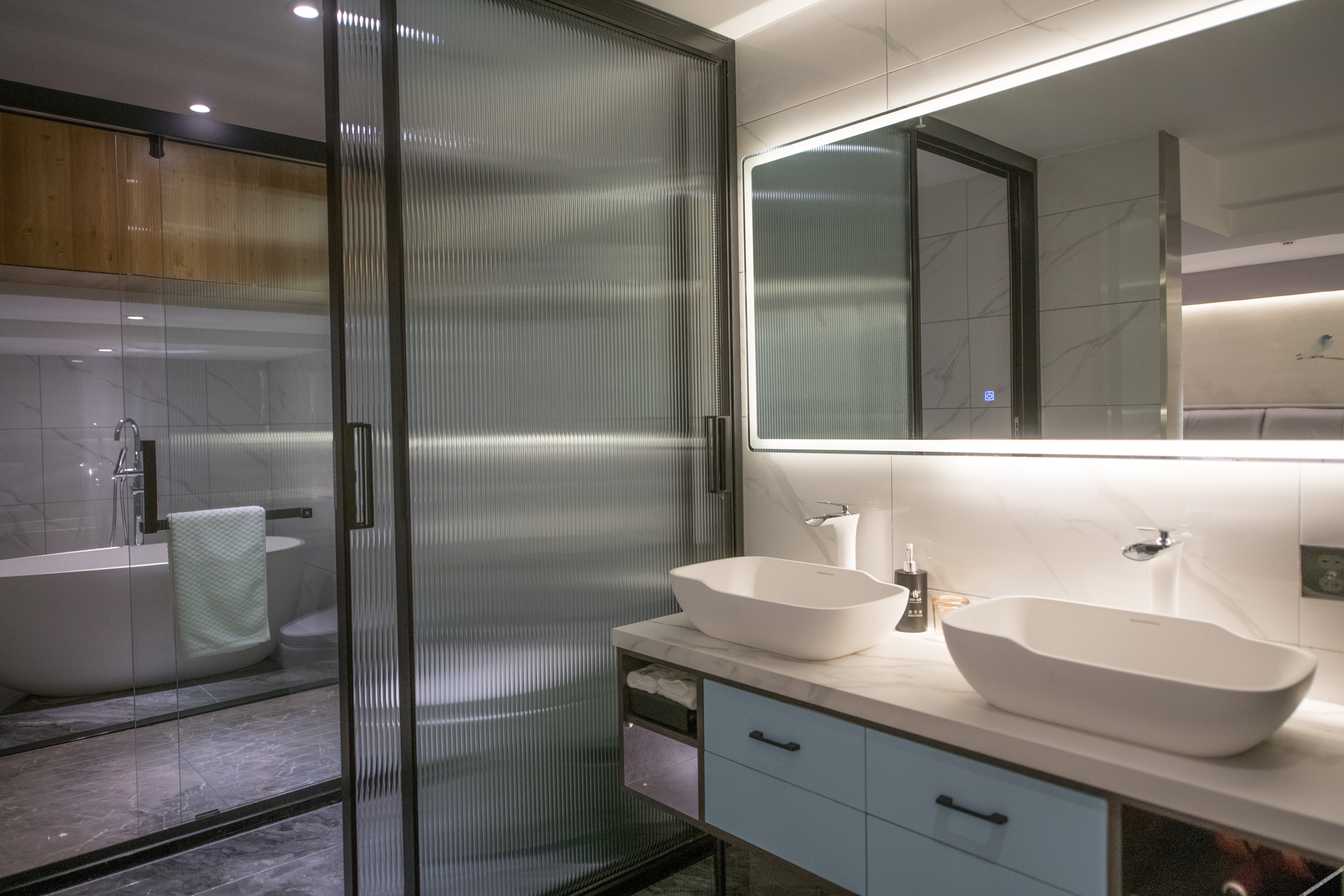 Jingyue Yundu Art Hotel (Lanzhou Zhongtianjian West Railway Station) 2*