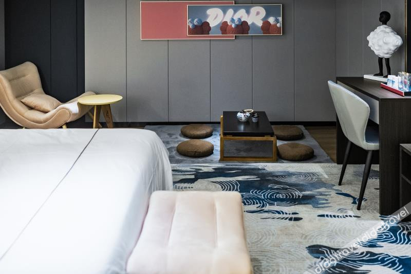 Jingyue Yundu Art Hotel (Lanzhou Zhongtianjian West Railway Station) 2*