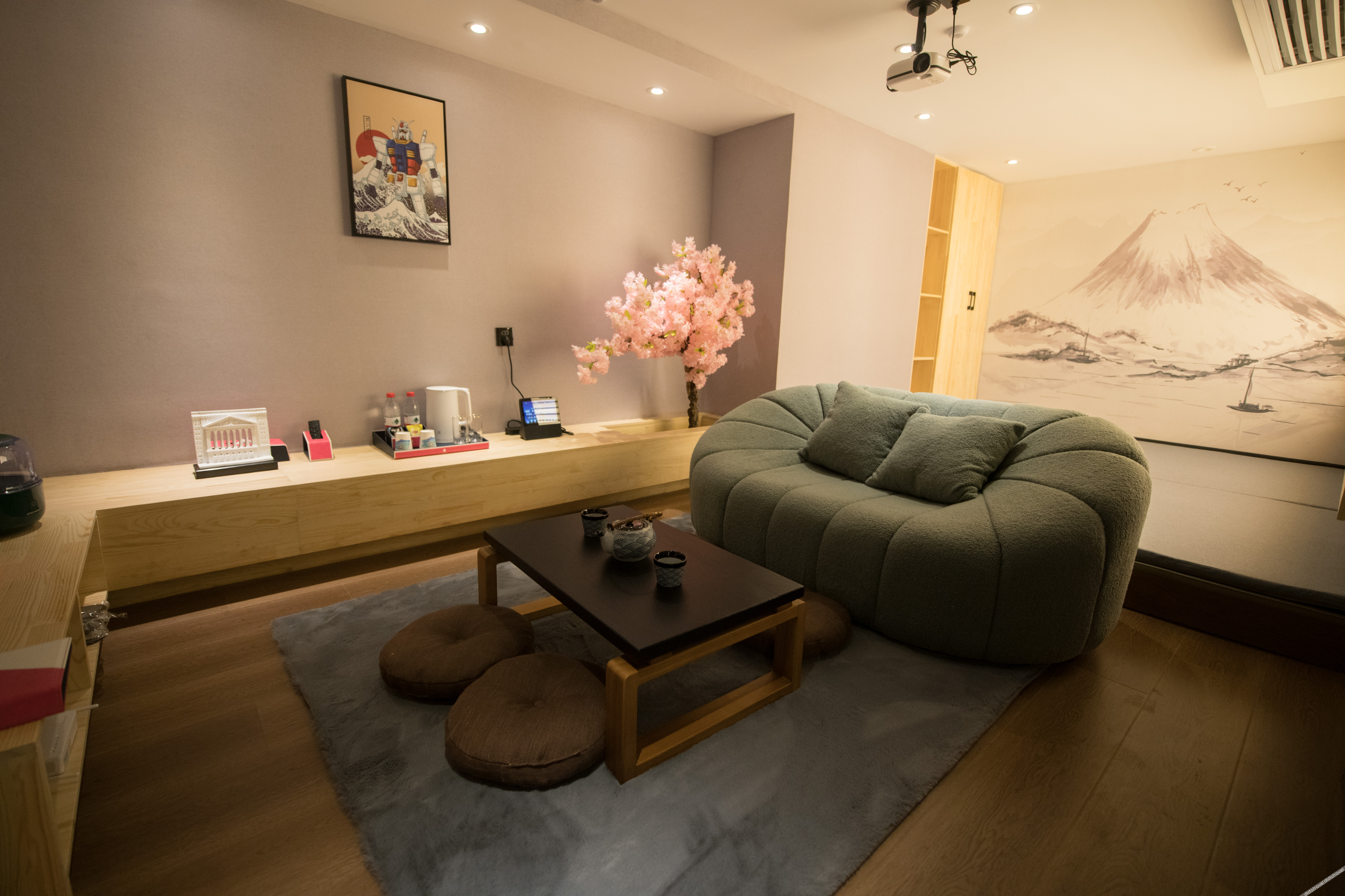 Jingyue Yundu Art Hotel (Lanzhou Zhongtianjian West Railway Station) 2*